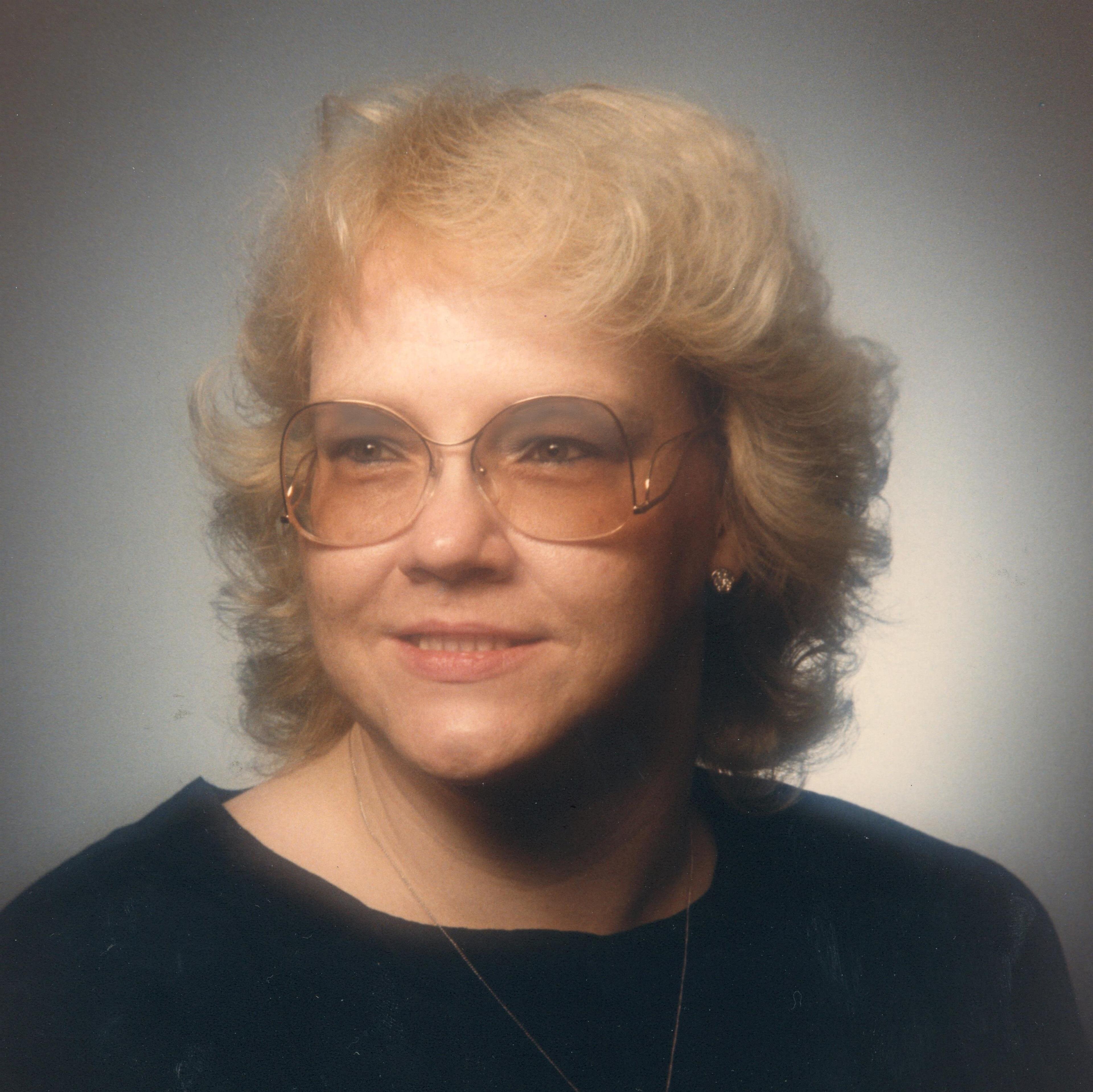 Elsie  Brewer