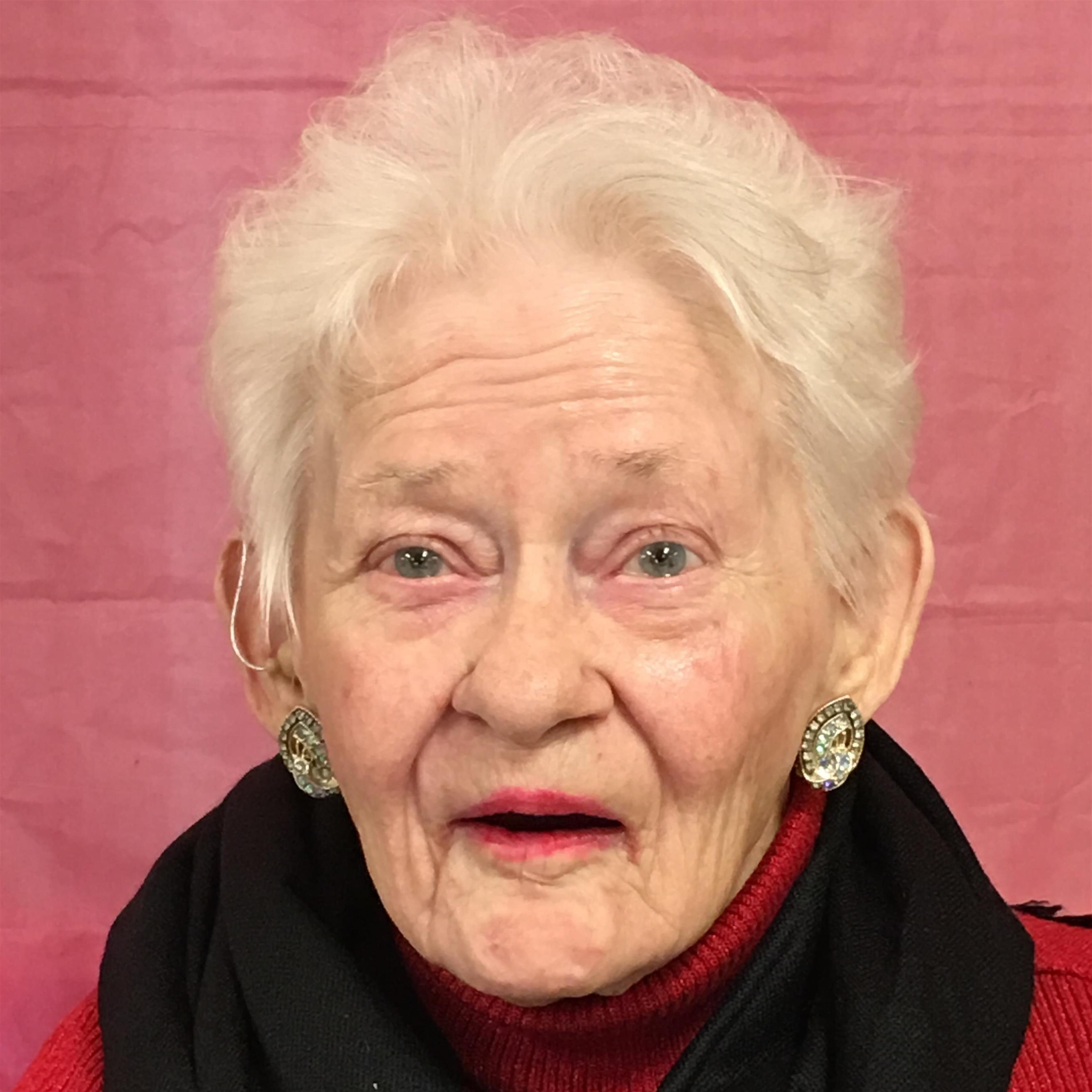 Iris Nelson