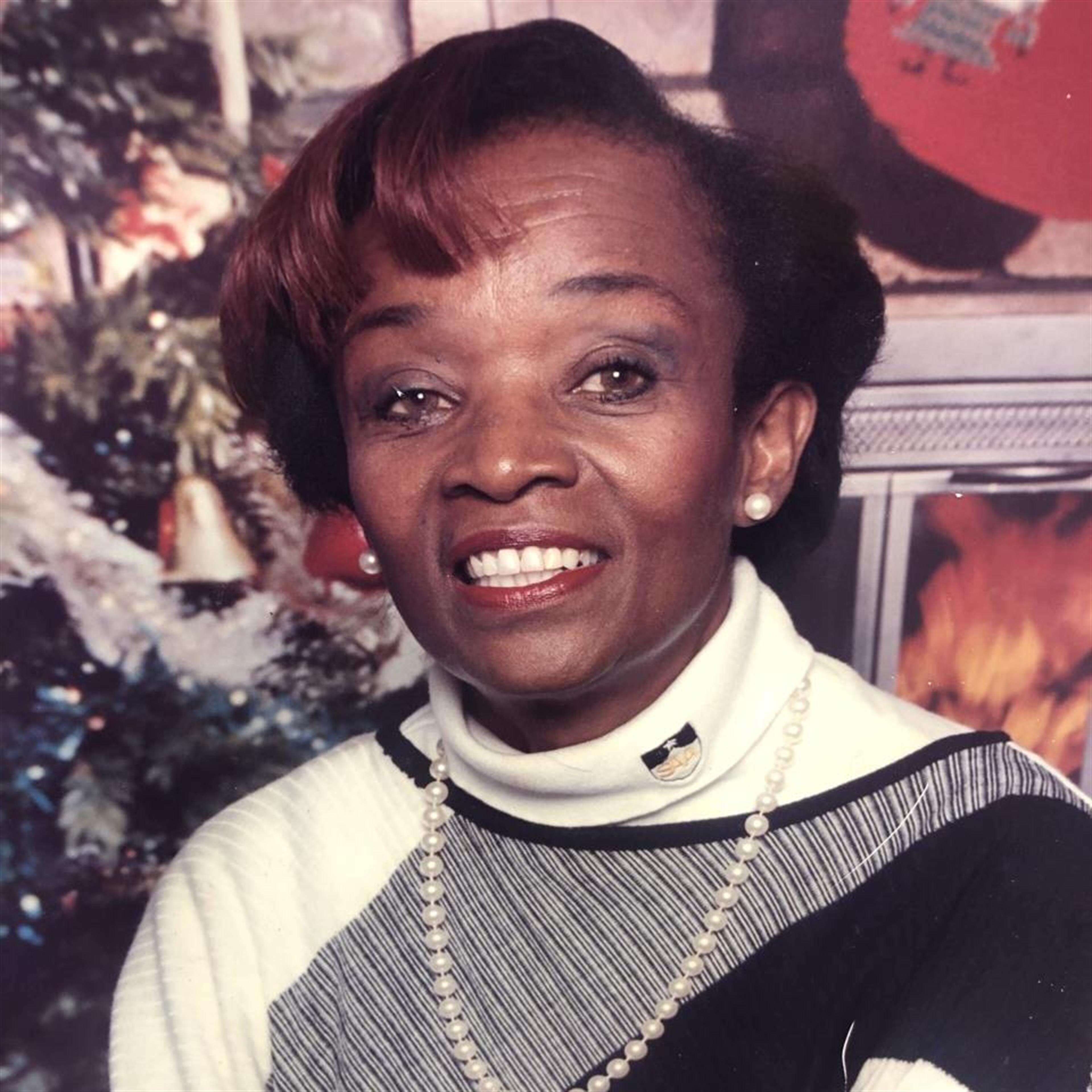 Ms. Carolee Wells  Scott