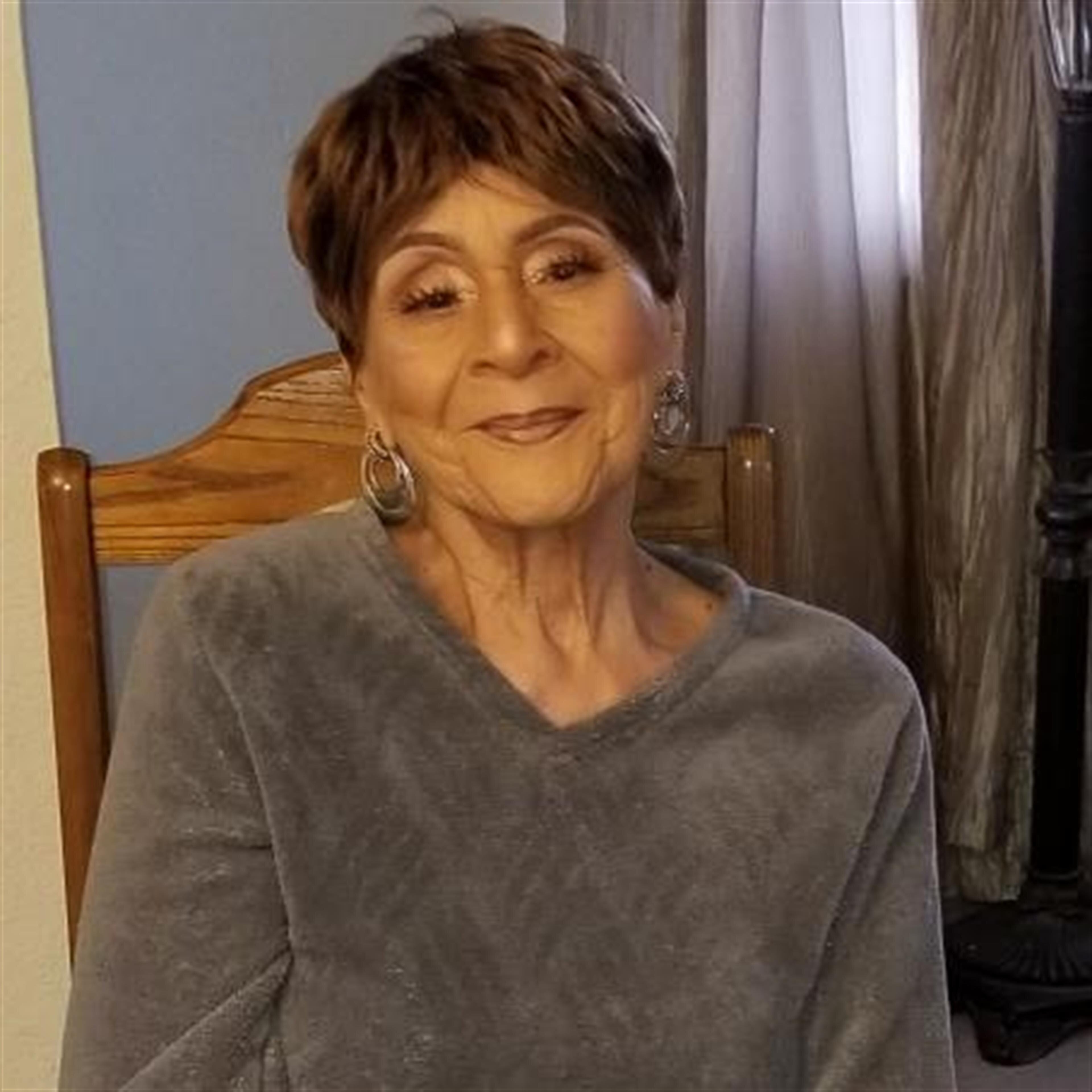 Lois Farris