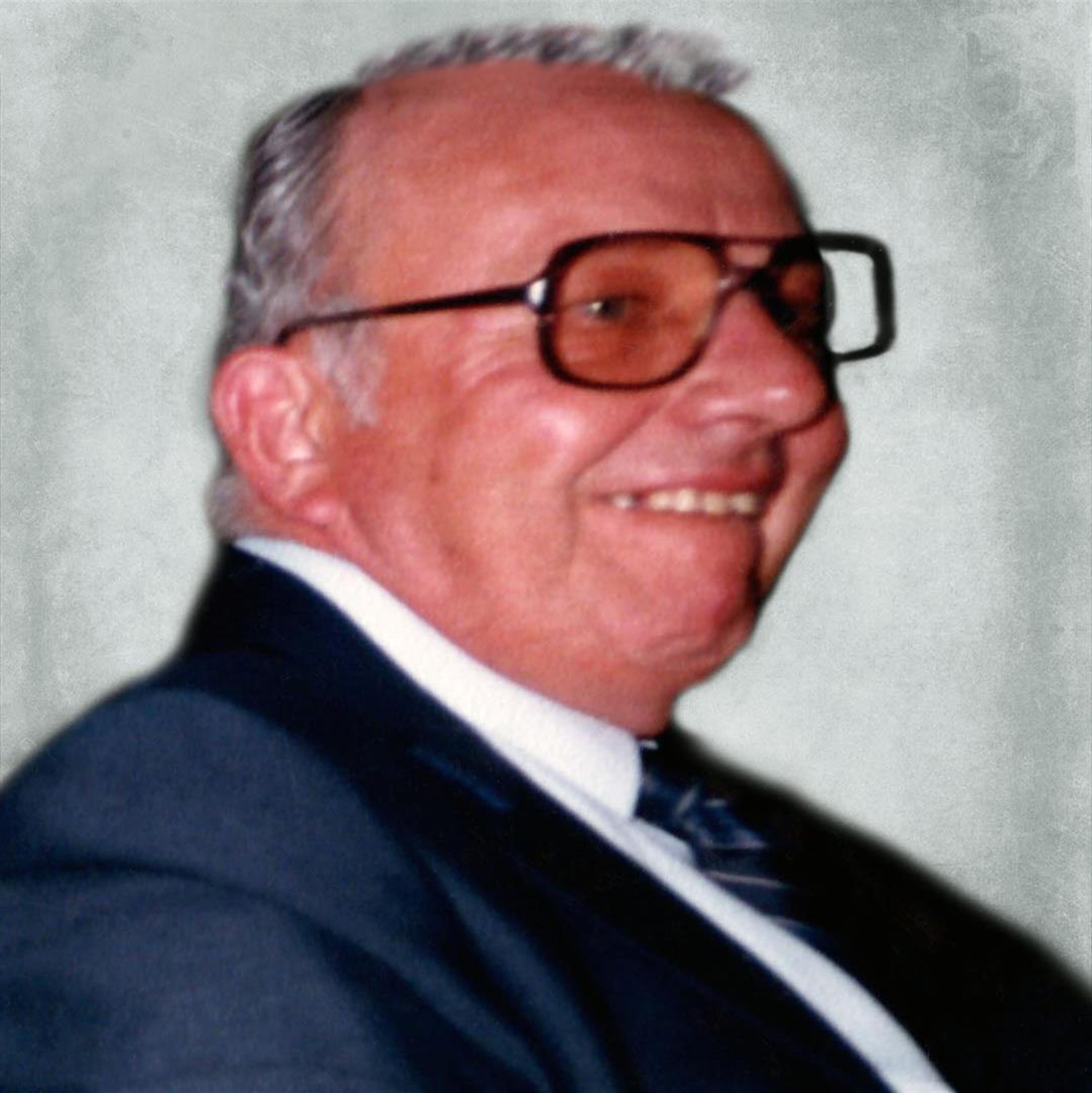 Charles  Warner Hignutt