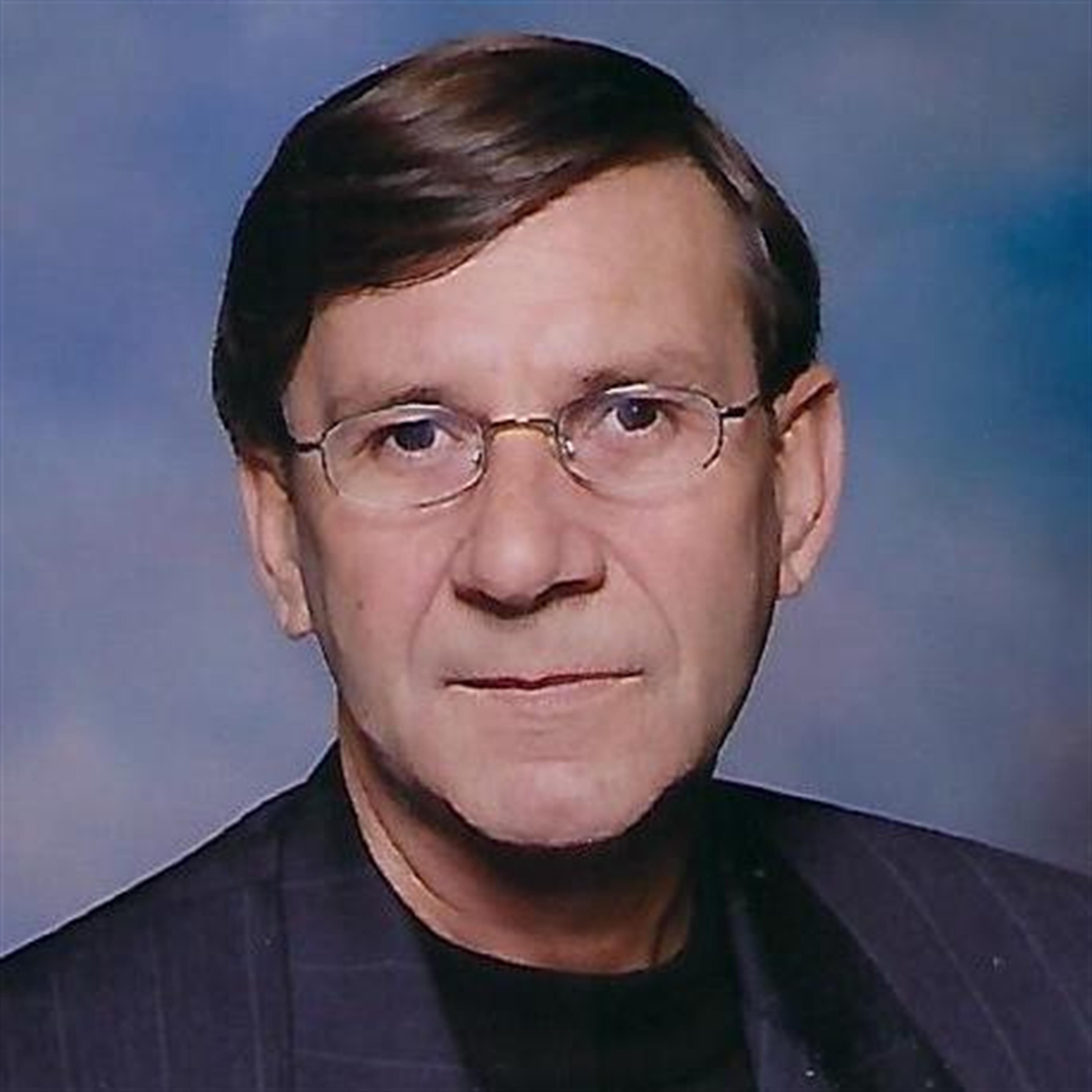 Dr. Ronald D. Metcalf, Sr. (Seymour)