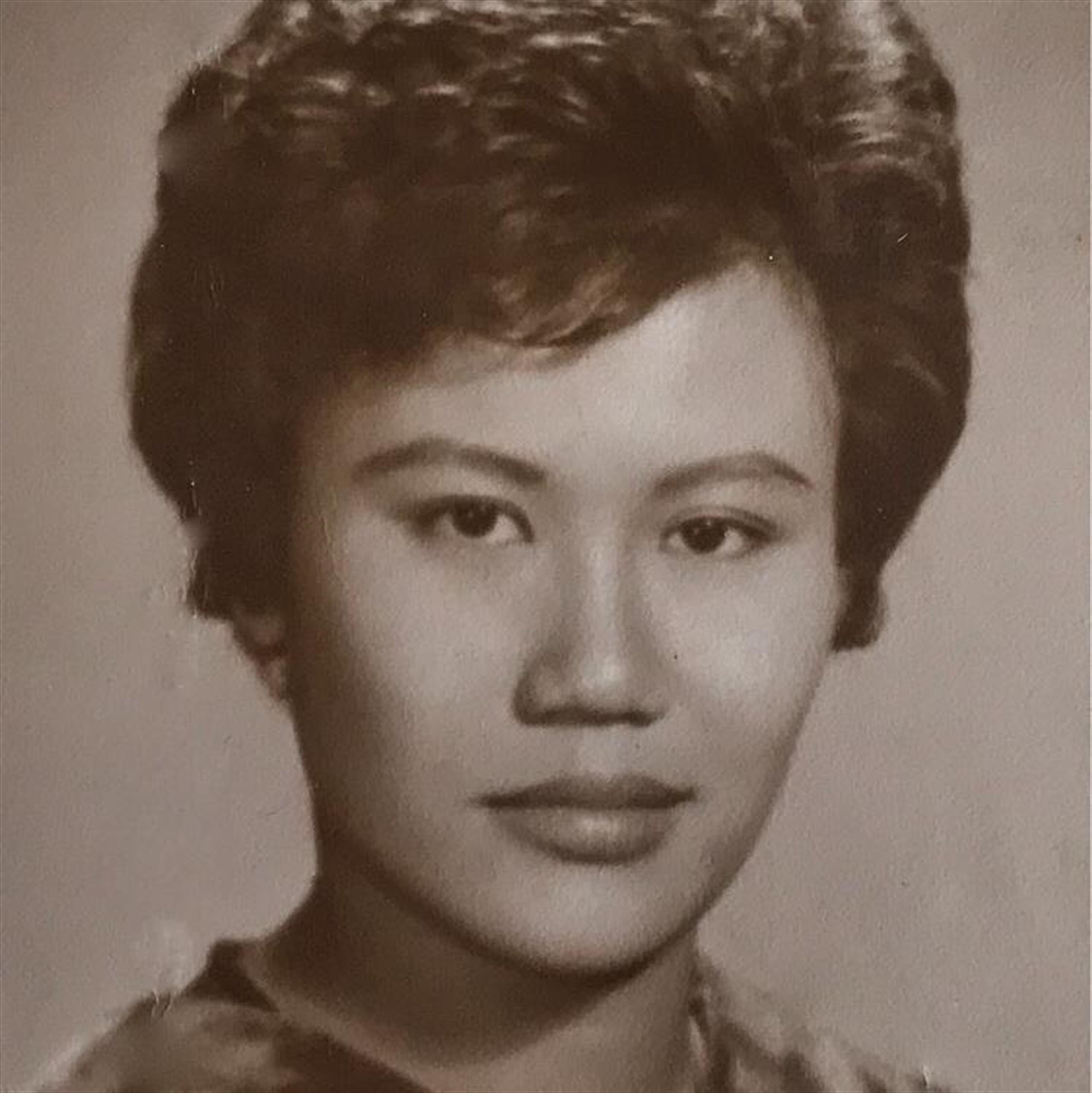 Gloria Avendano Regala