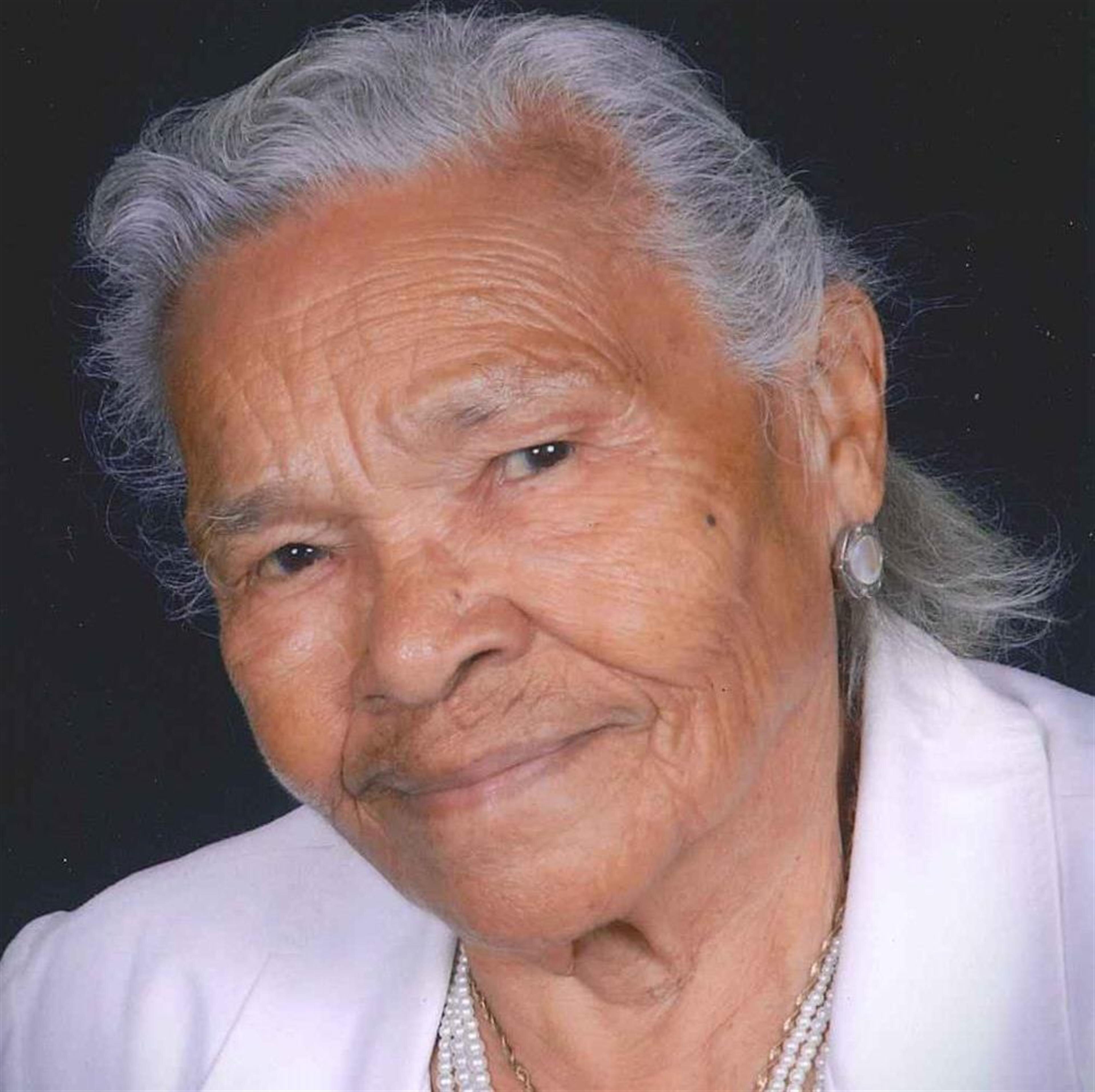 Julia Gualdarama Santana