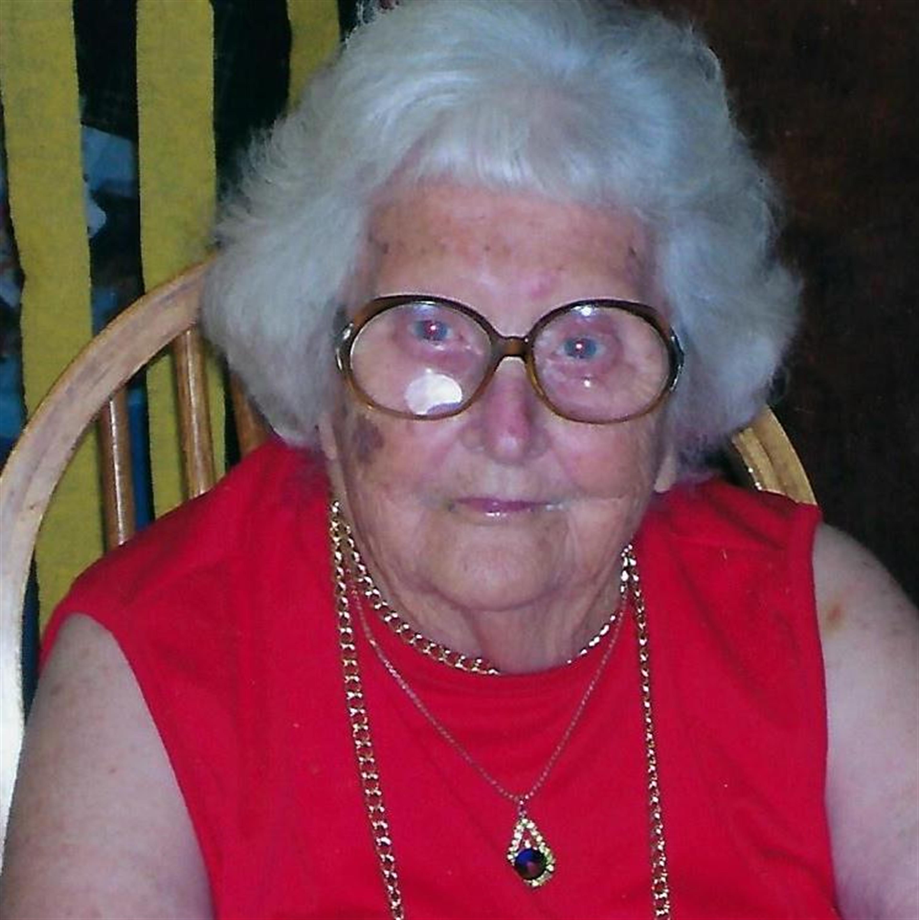 Gertie M. Welch (Seymour)