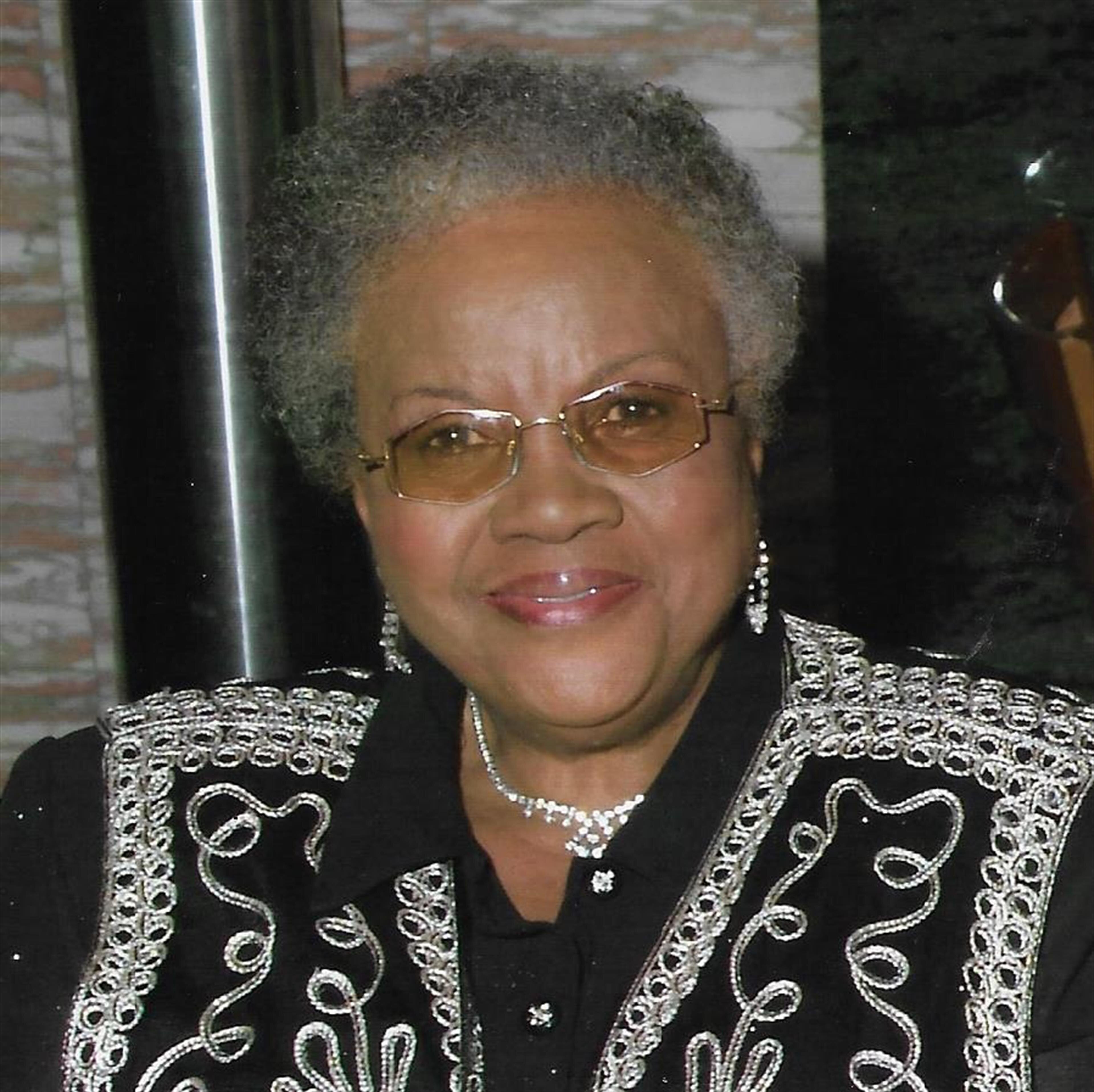 Marilyn  Marshall 