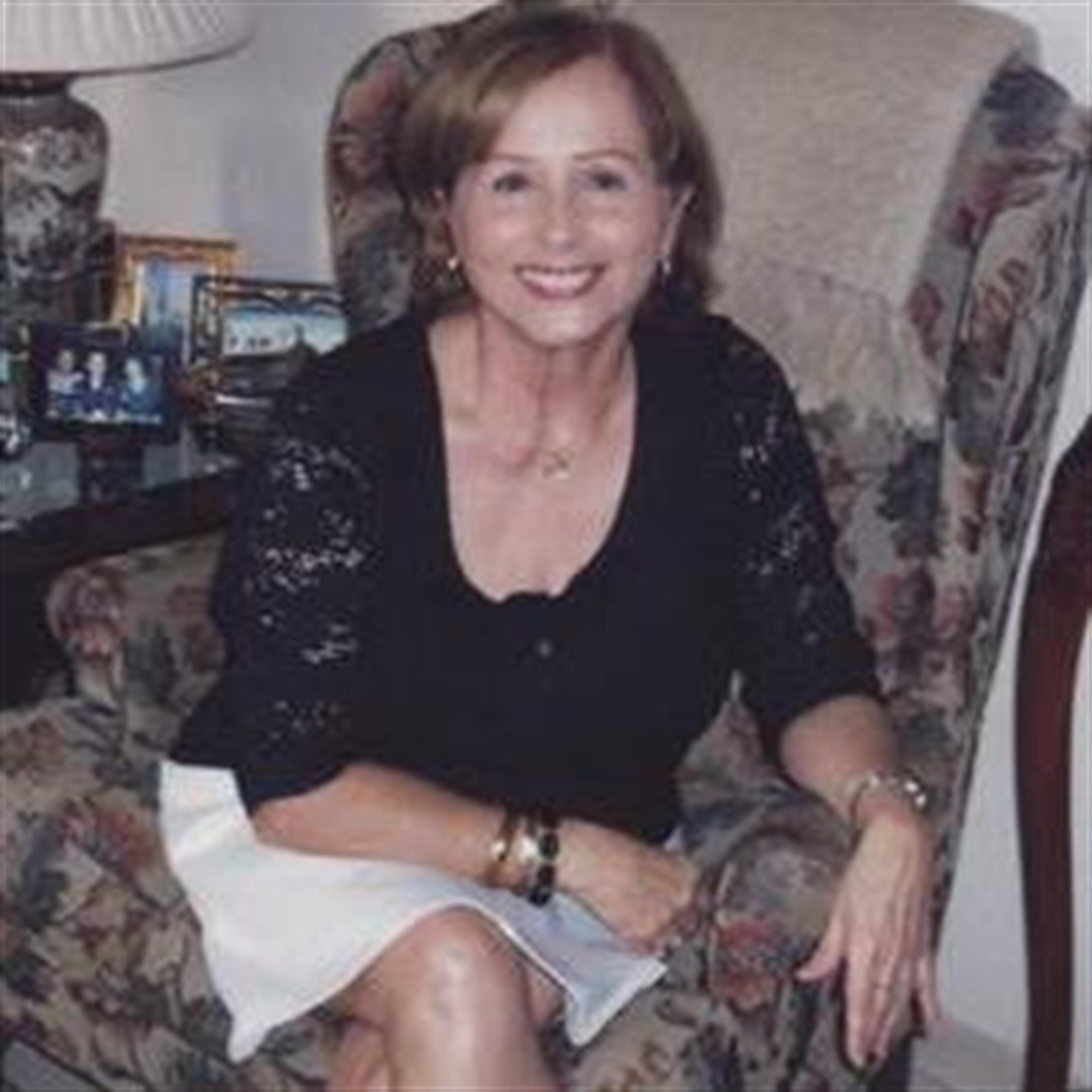 SYLVIA HOURCADE MANZANO