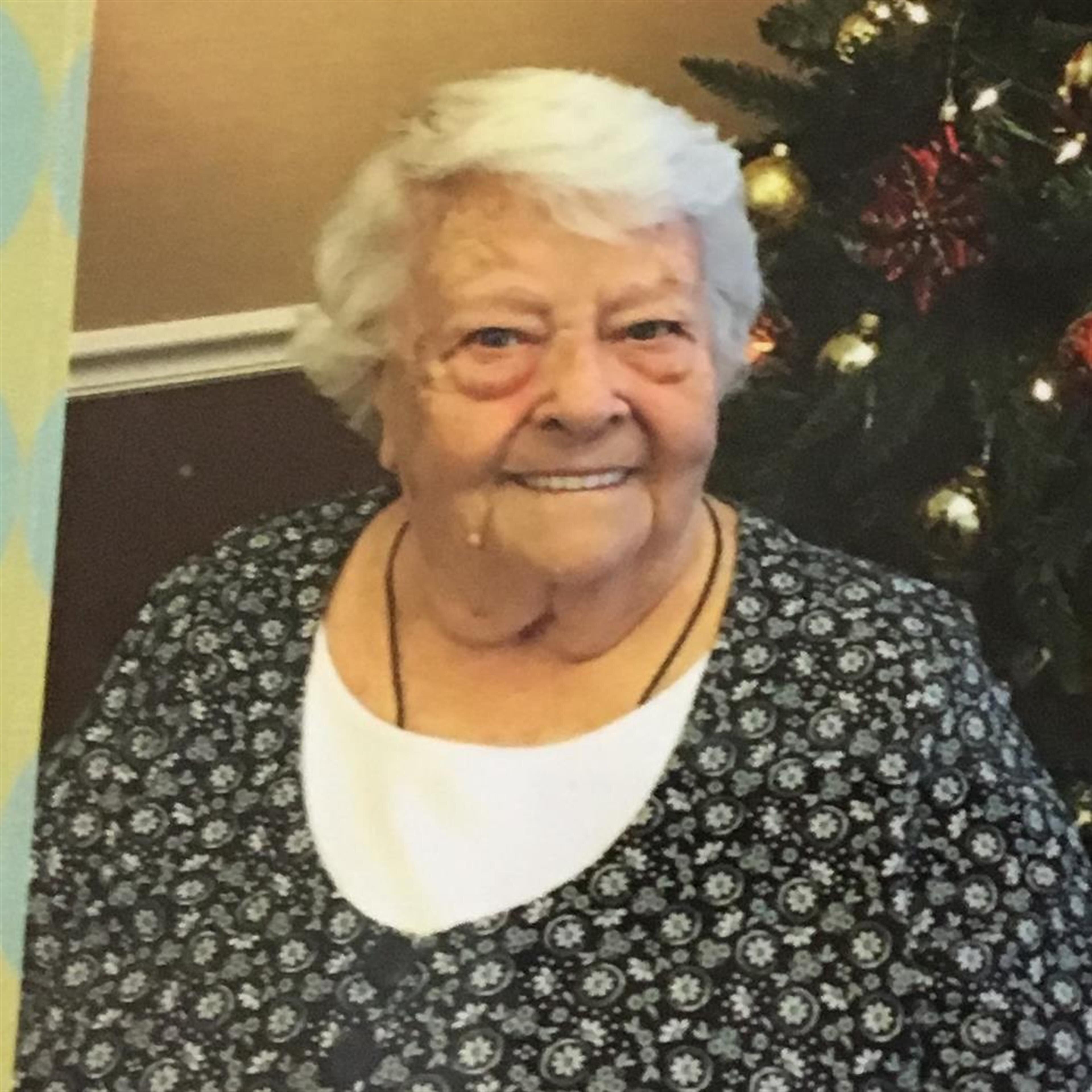 Mary  "Susie" Chalfant (Lebanon)