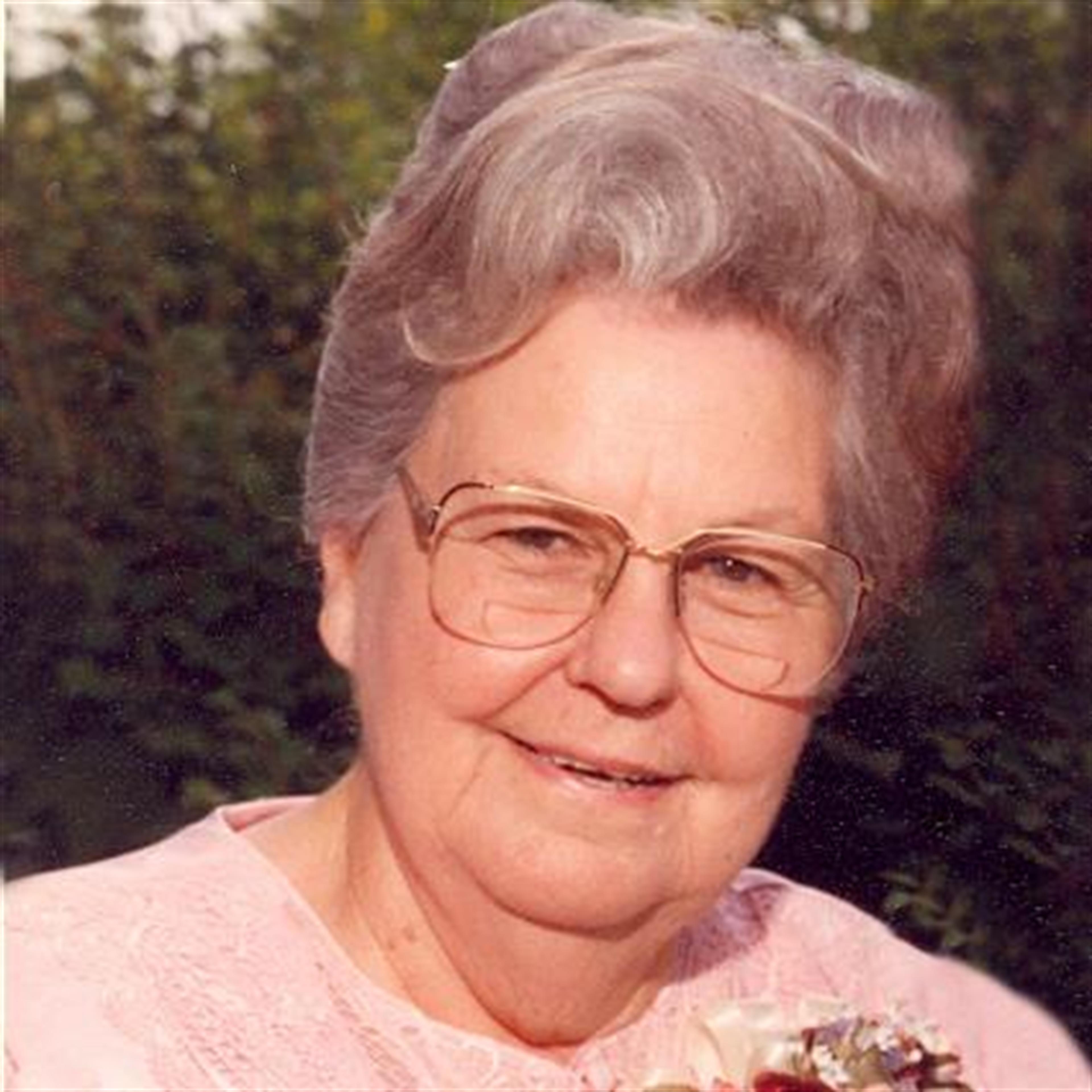 Daisy  Leona Crews (Lebanon)