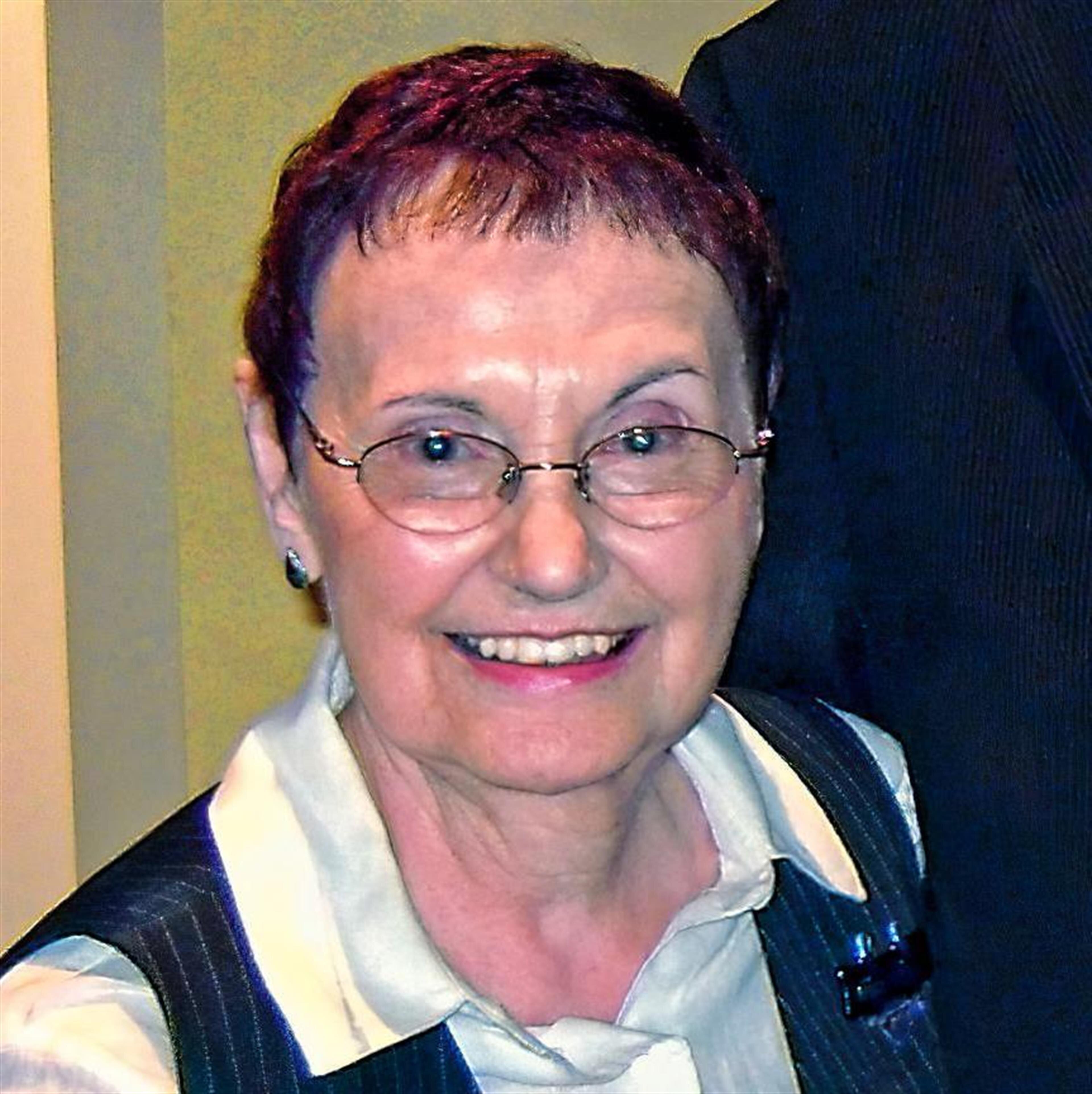 Lois  Berghoff 