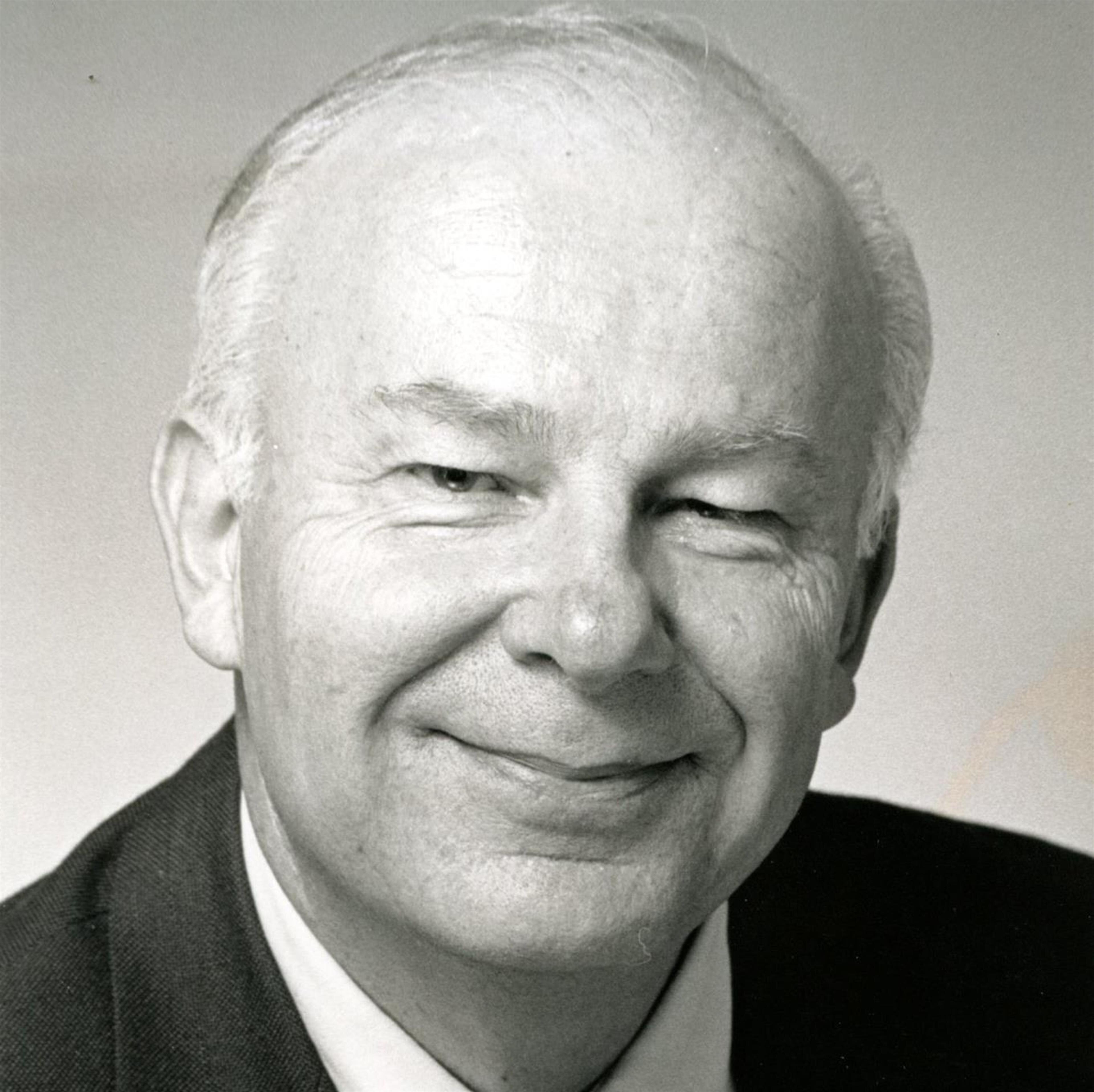 Mr. Volker F. Siekiersky