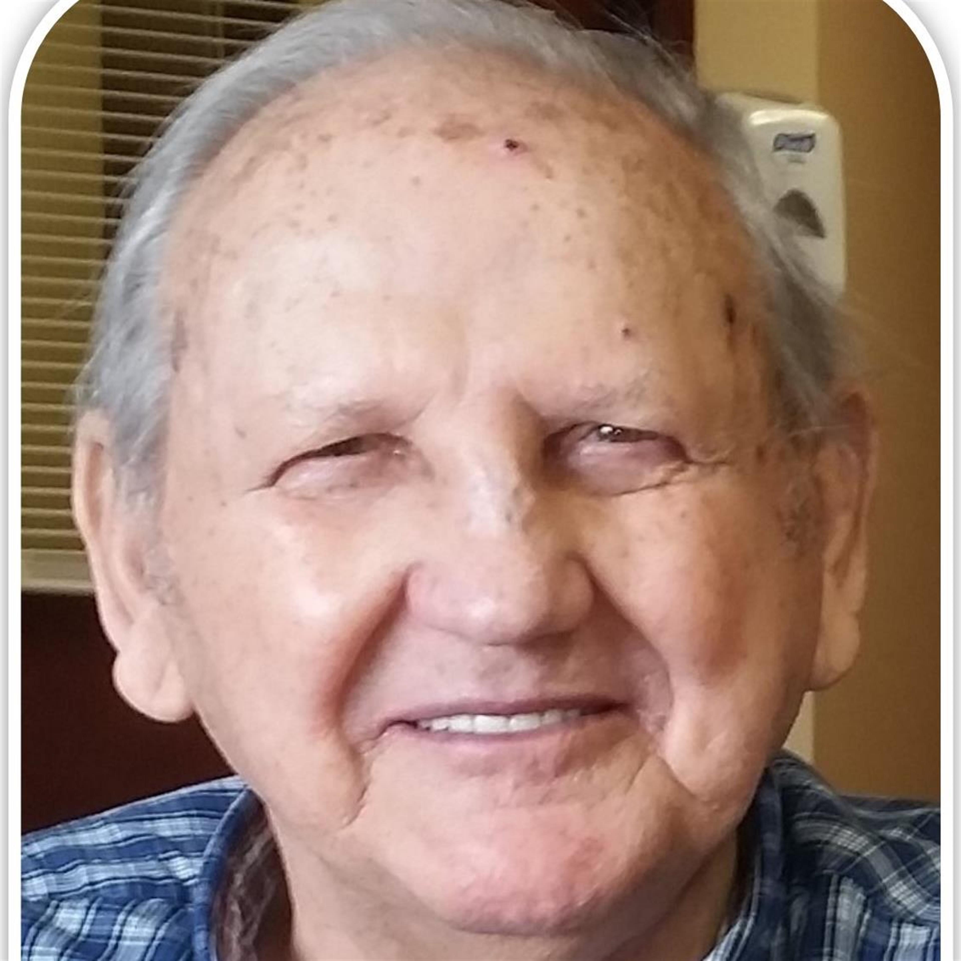 William P. Lischak's obituary picture
