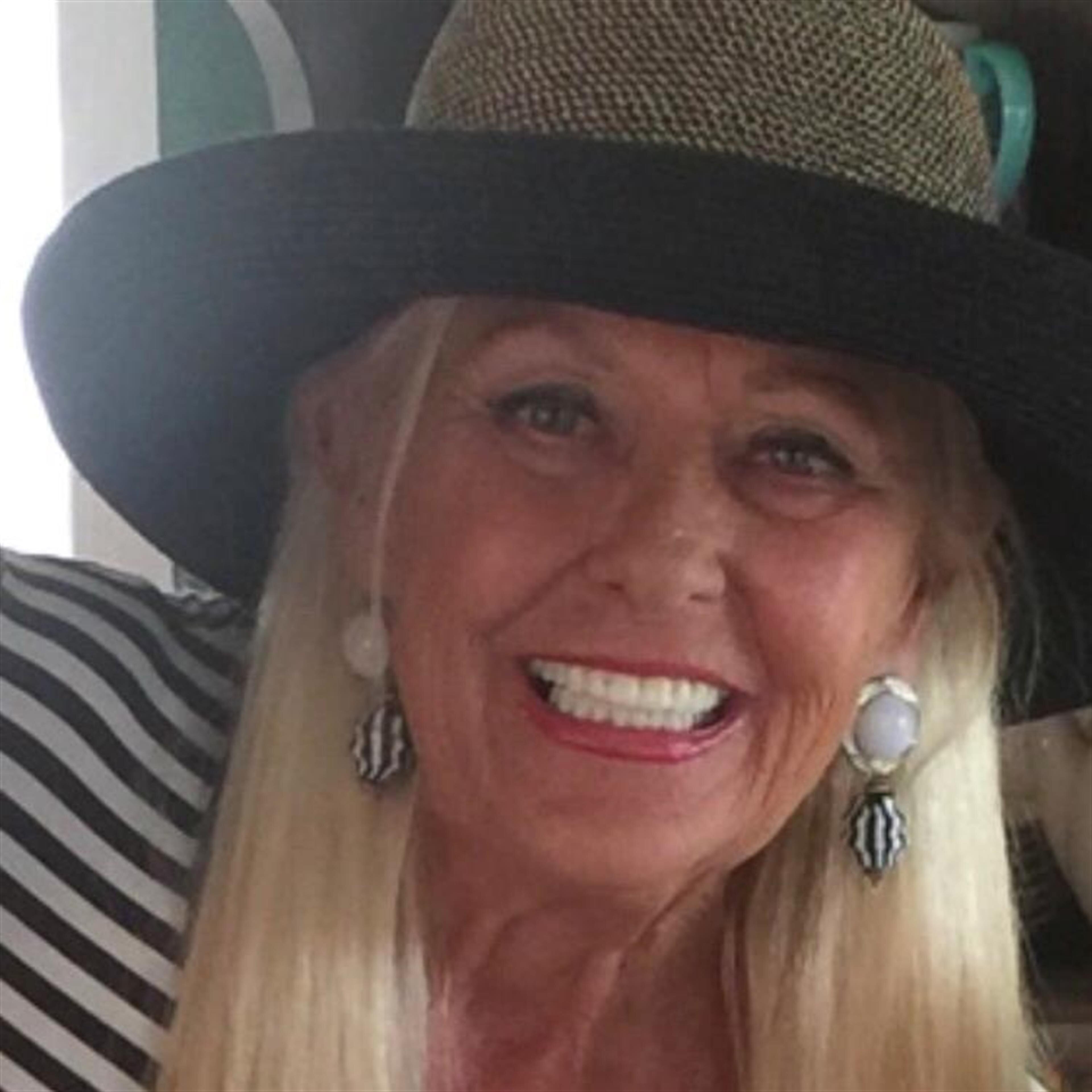 Jennifer E. Glinsky
