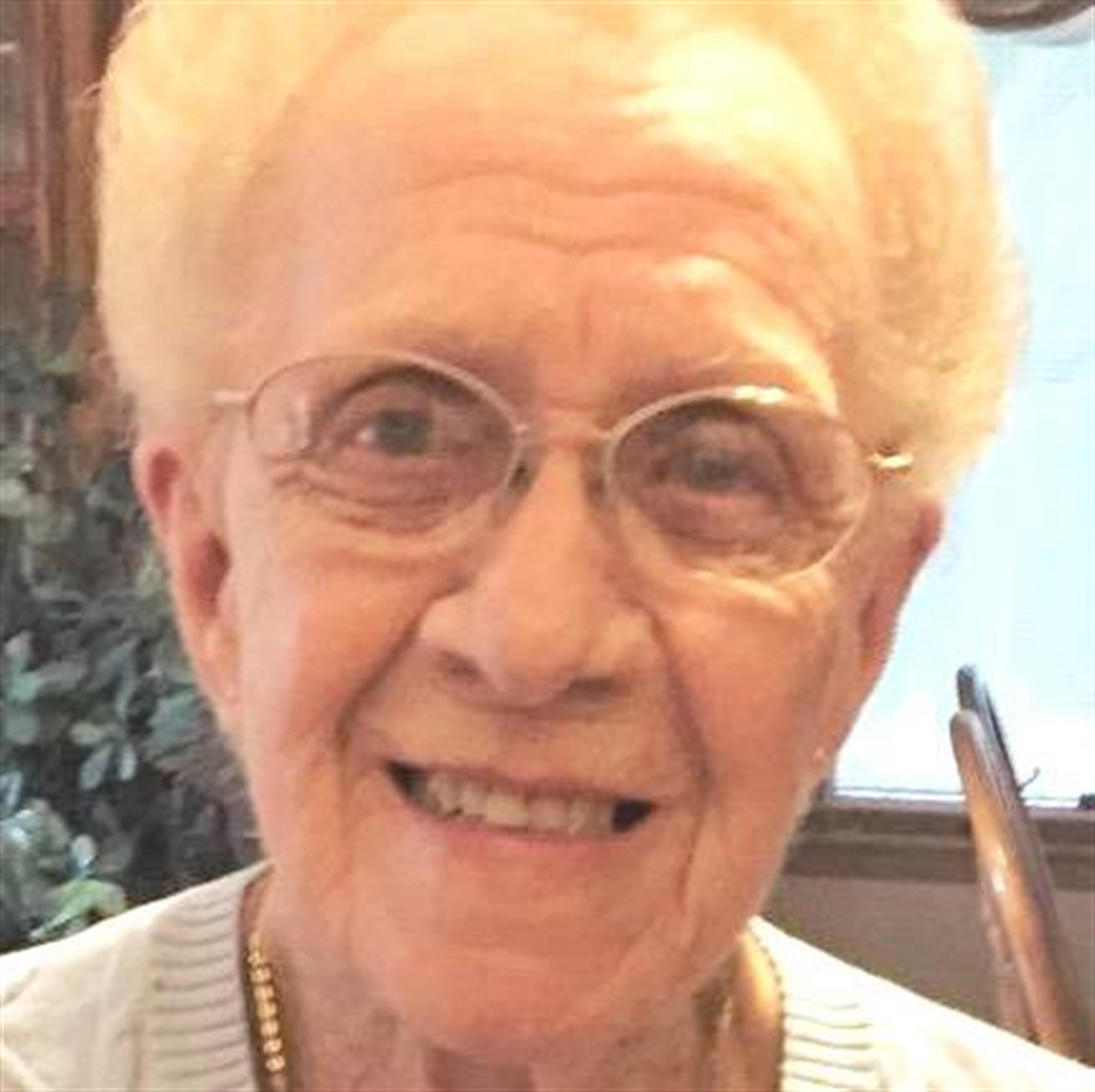 MaryAnn (Muolo) Izzo