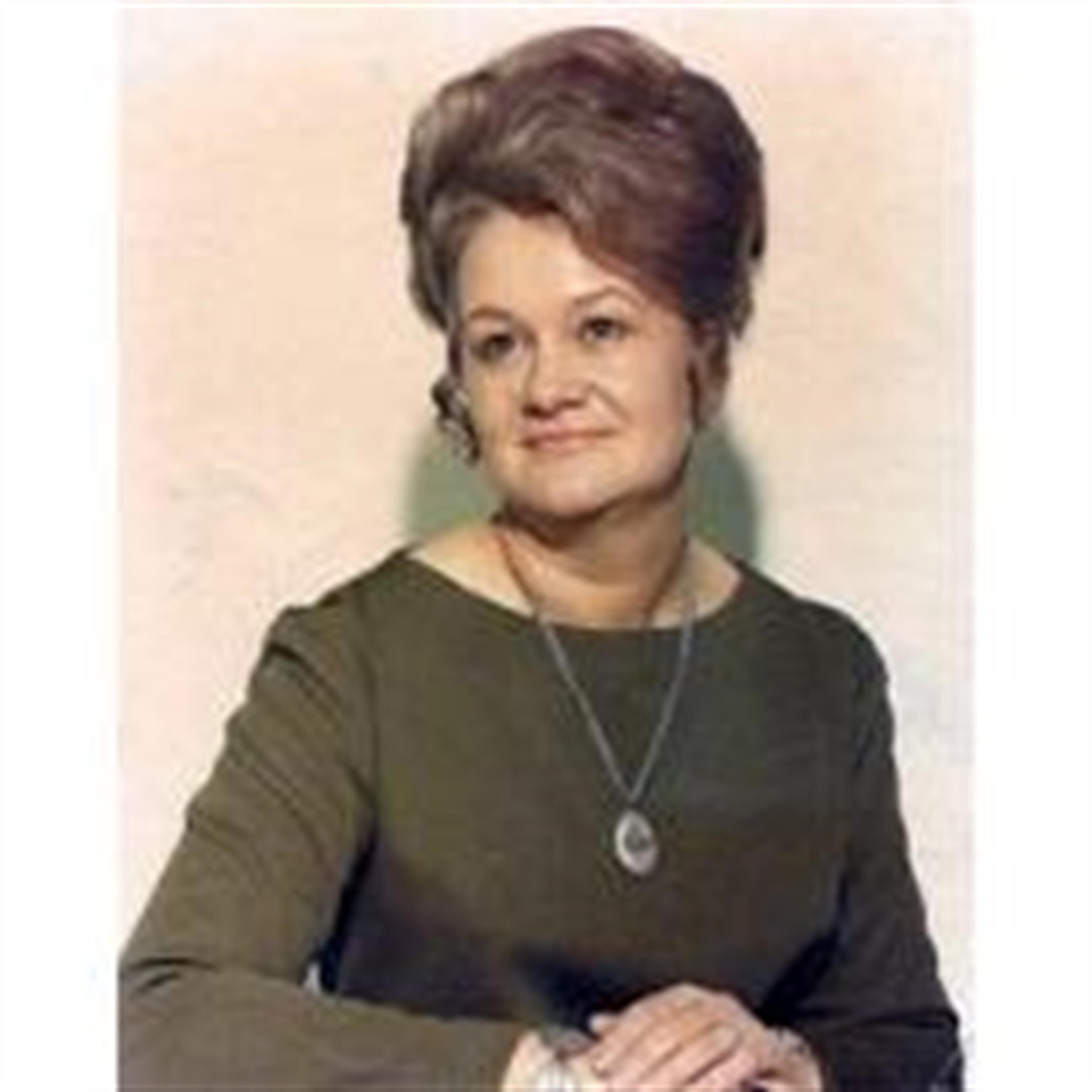 Tessie Hinds
