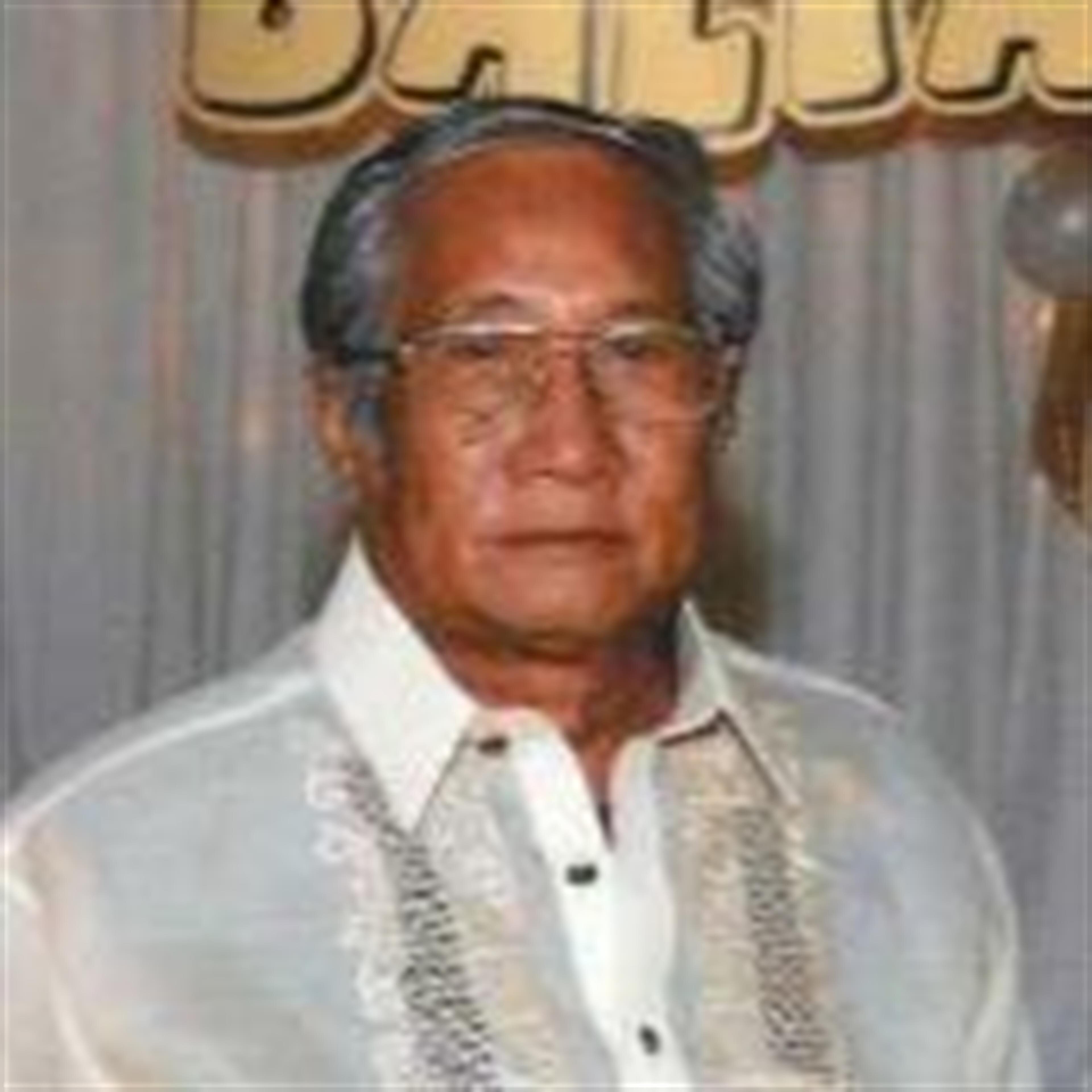 Mr.  Gerardo Long-gat