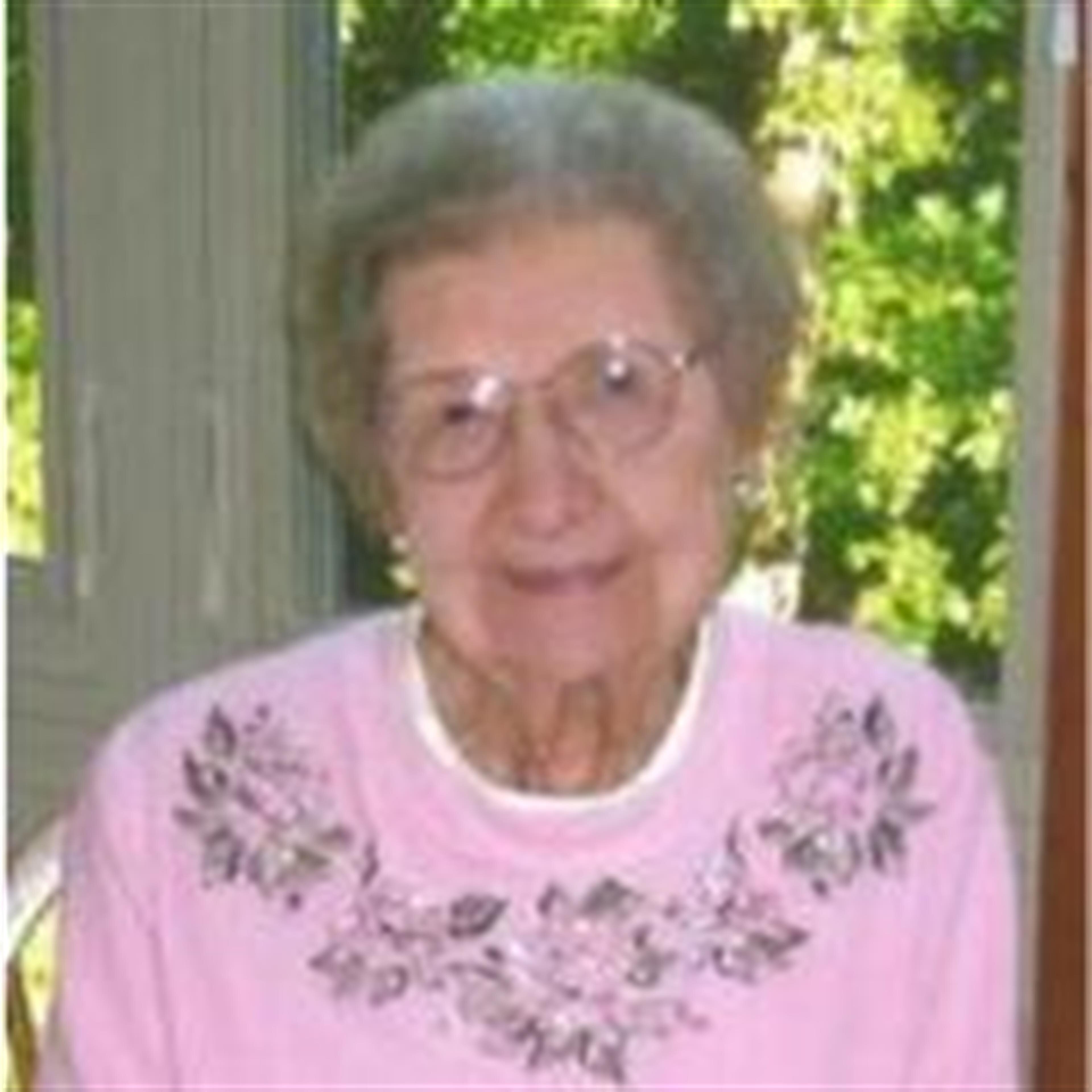 Bernice Nesbill (Camdenton)