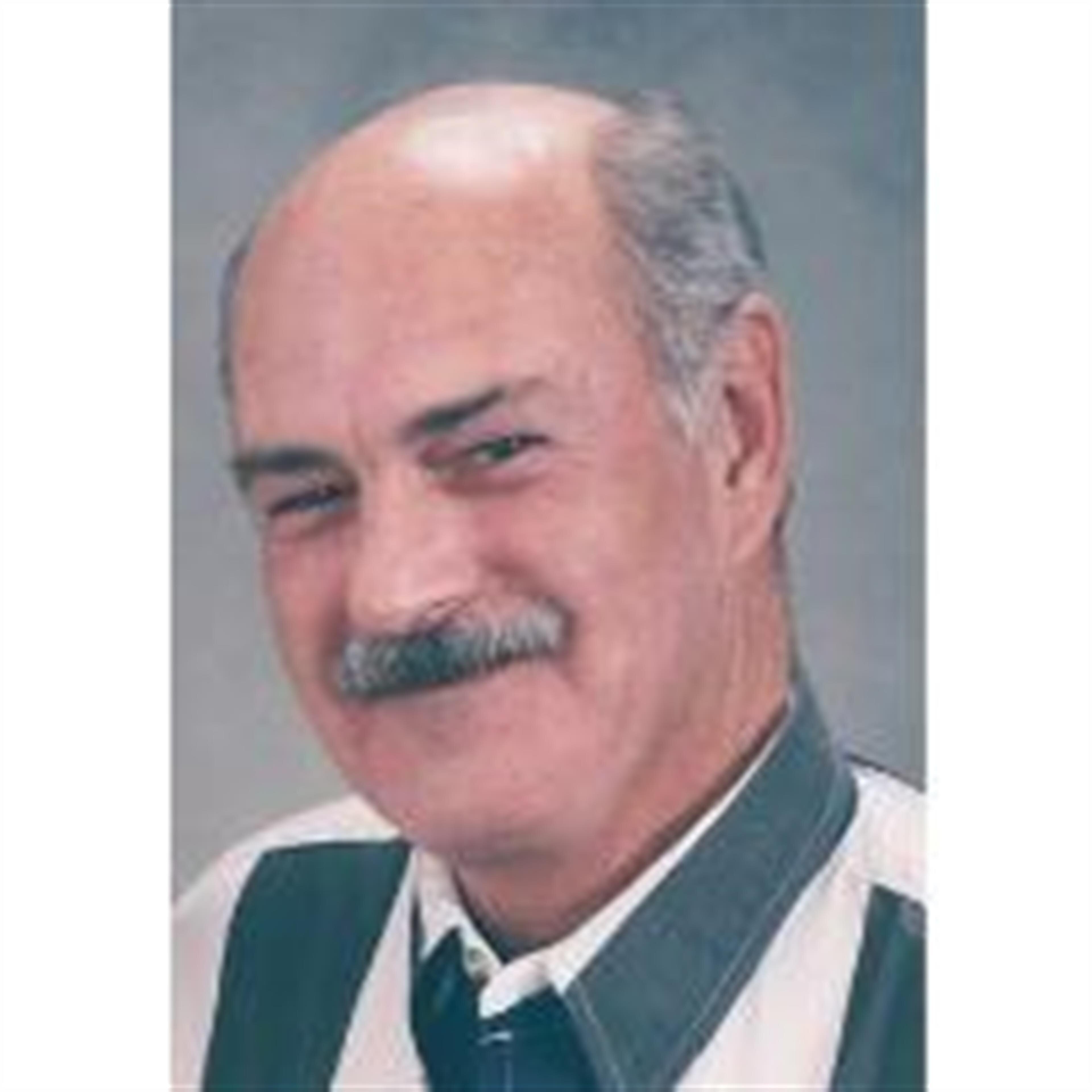 Howard Dale Sanders (Seymour)