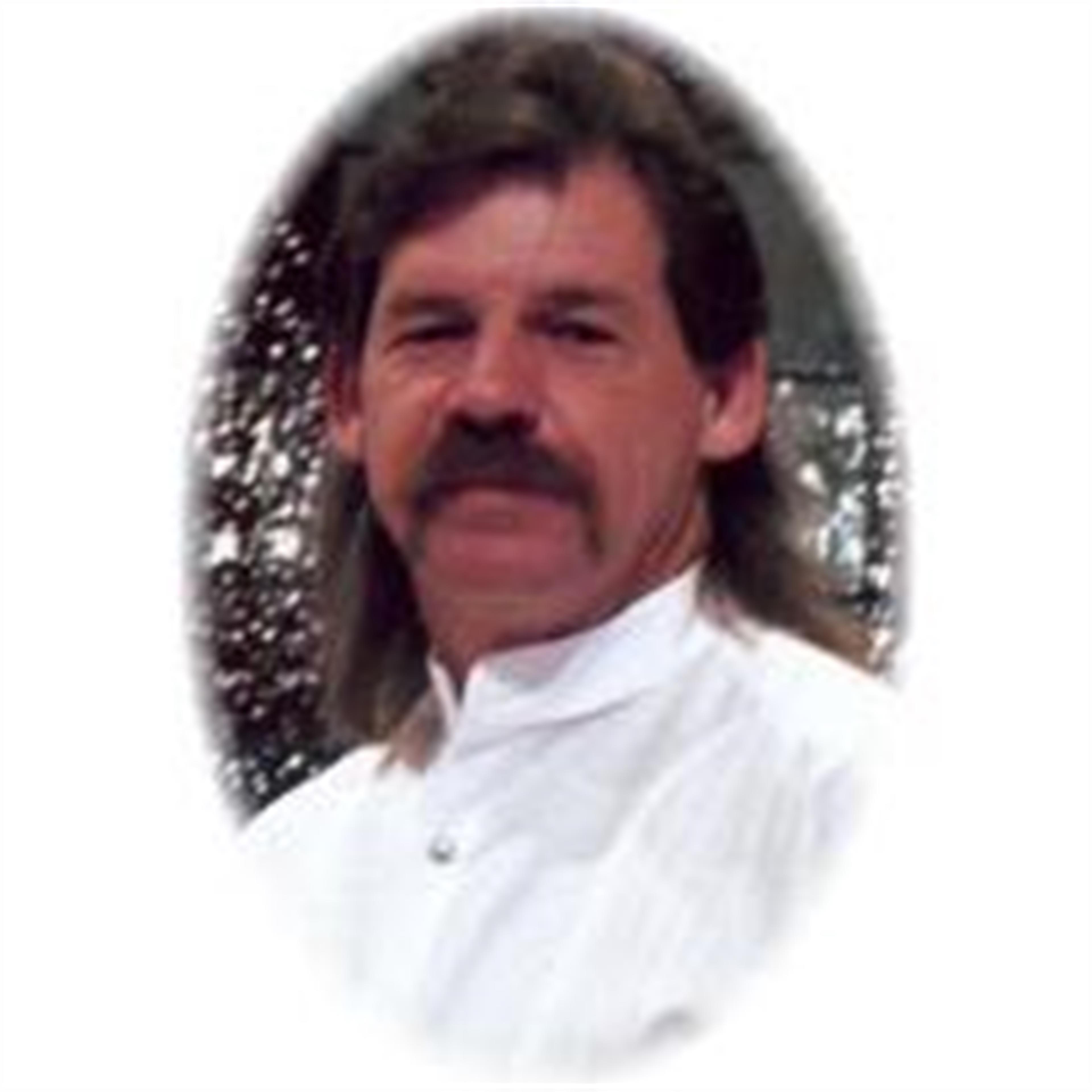 Larry Ray, Sr. Reynolds