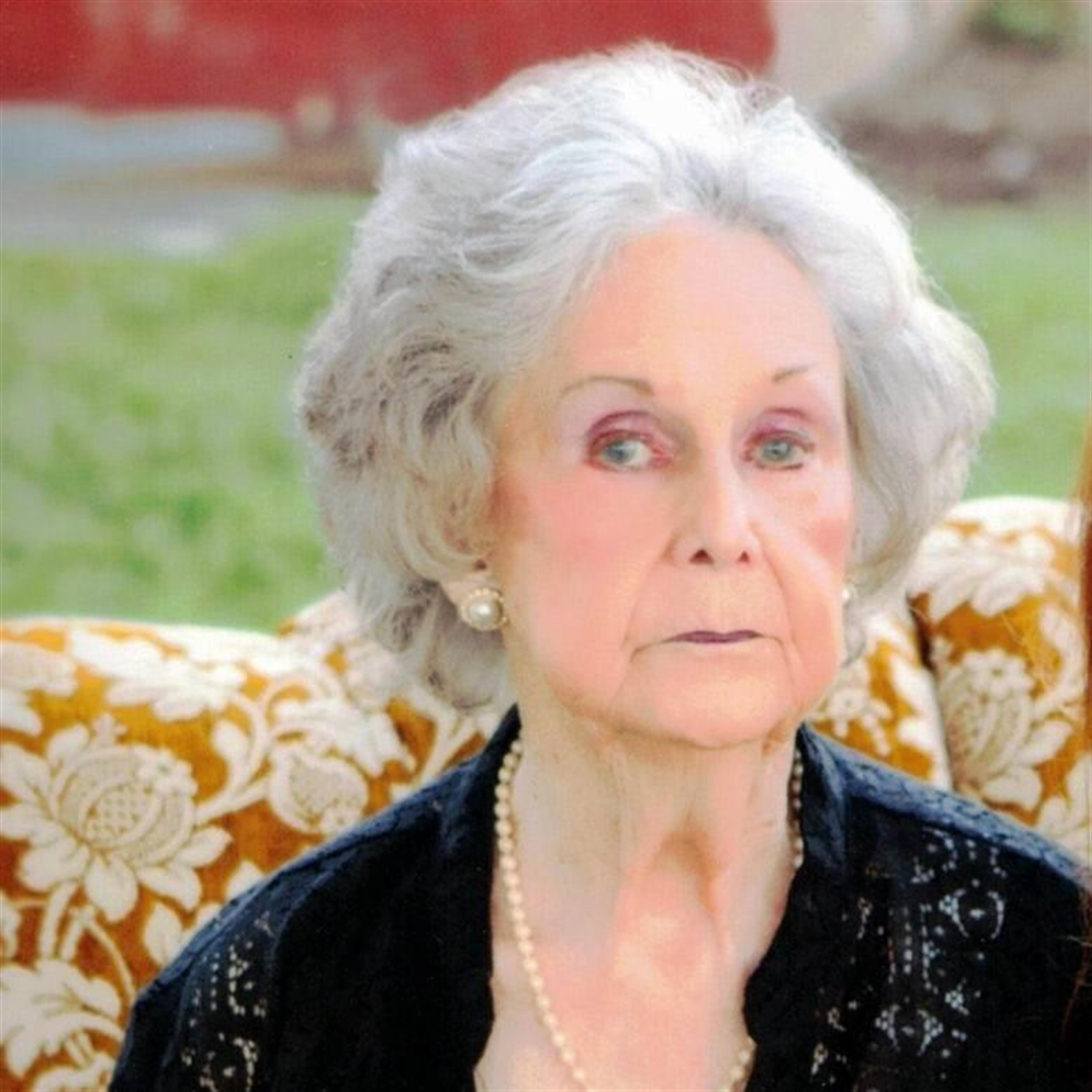 Mrs. Leonia  Stella York