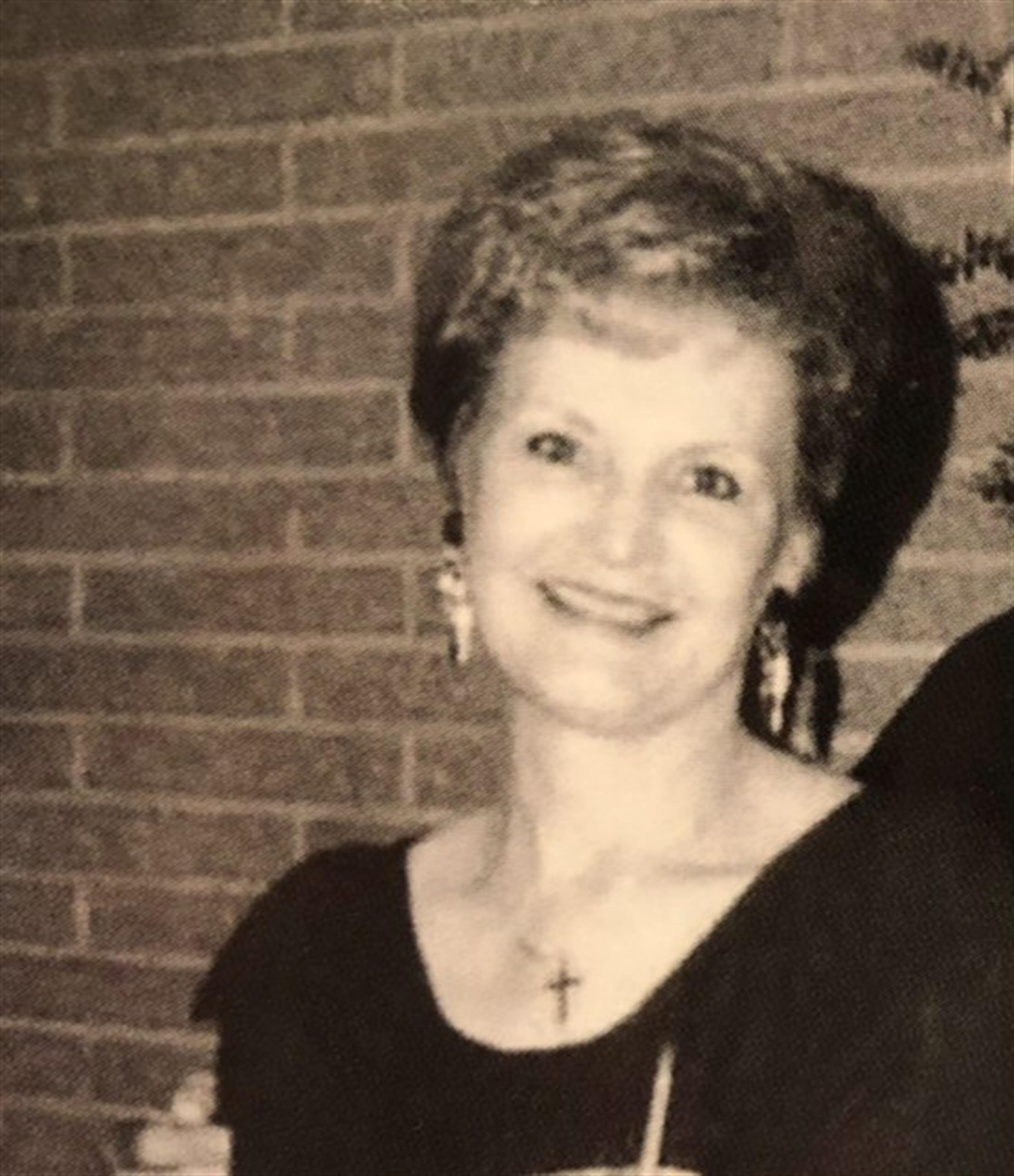 Evelyn Darlene Leadbetter