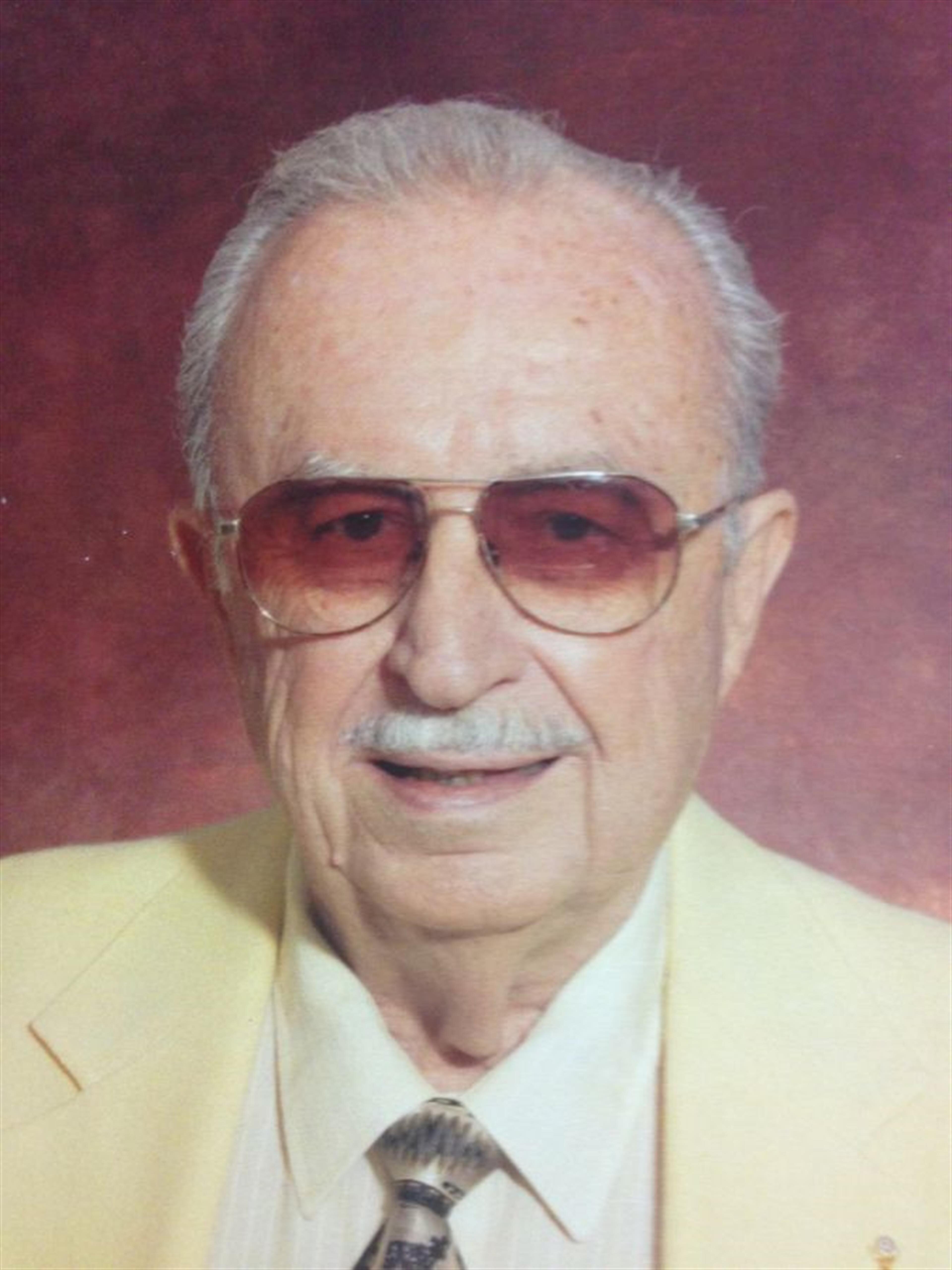 Warren Lee Freads