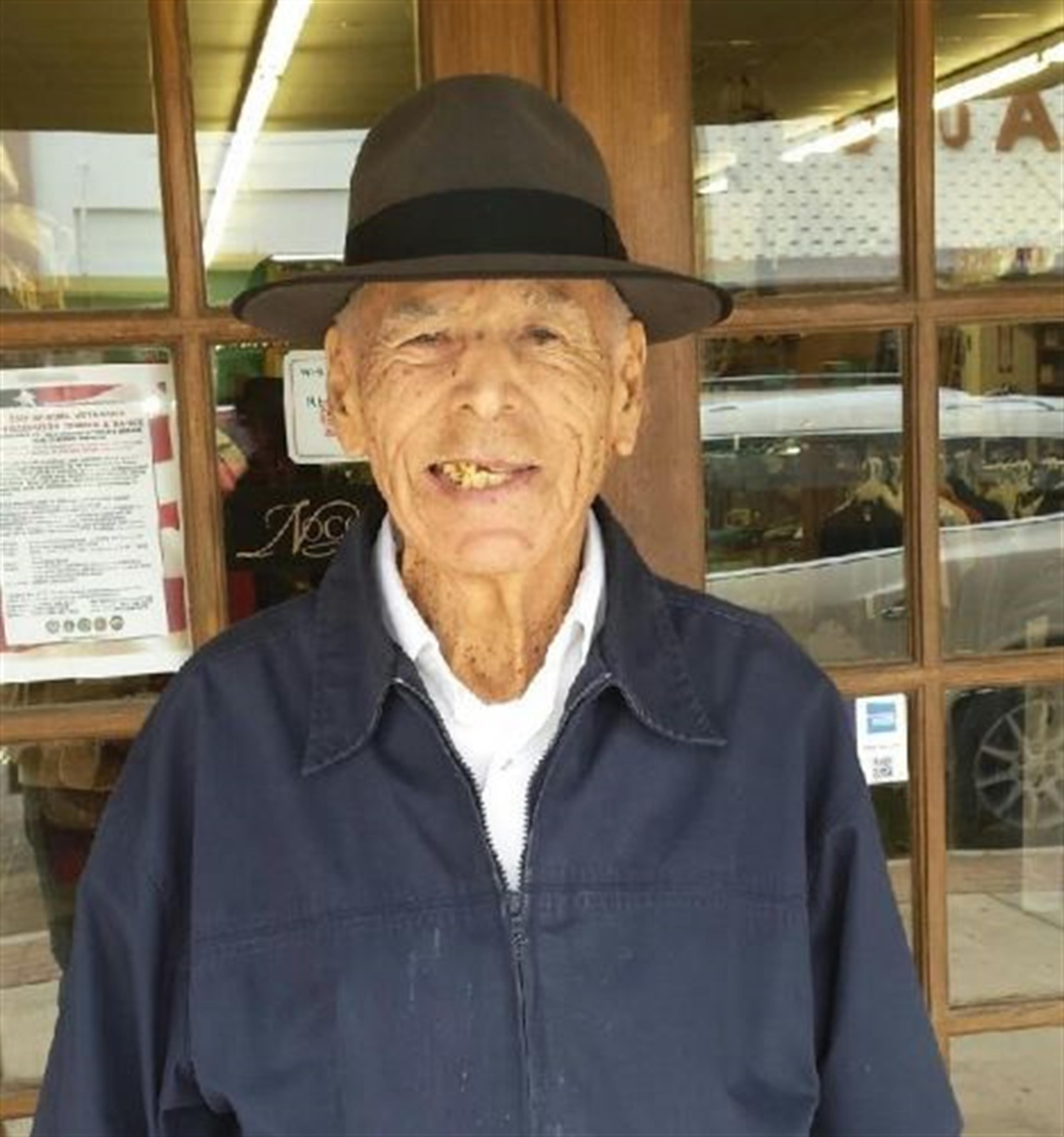Santos Medrano Sr.