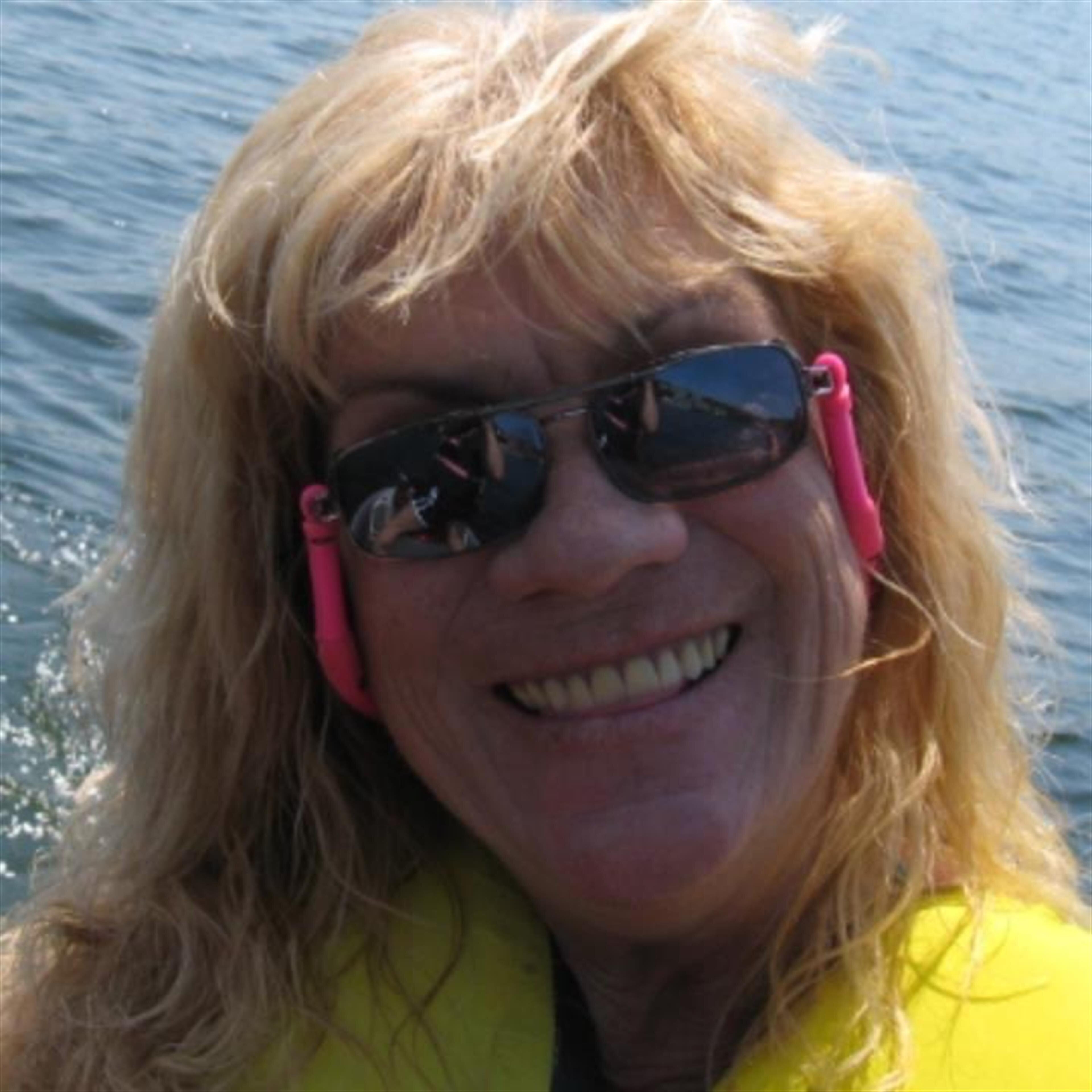 Margaret Elaine "Peggy"  Farley