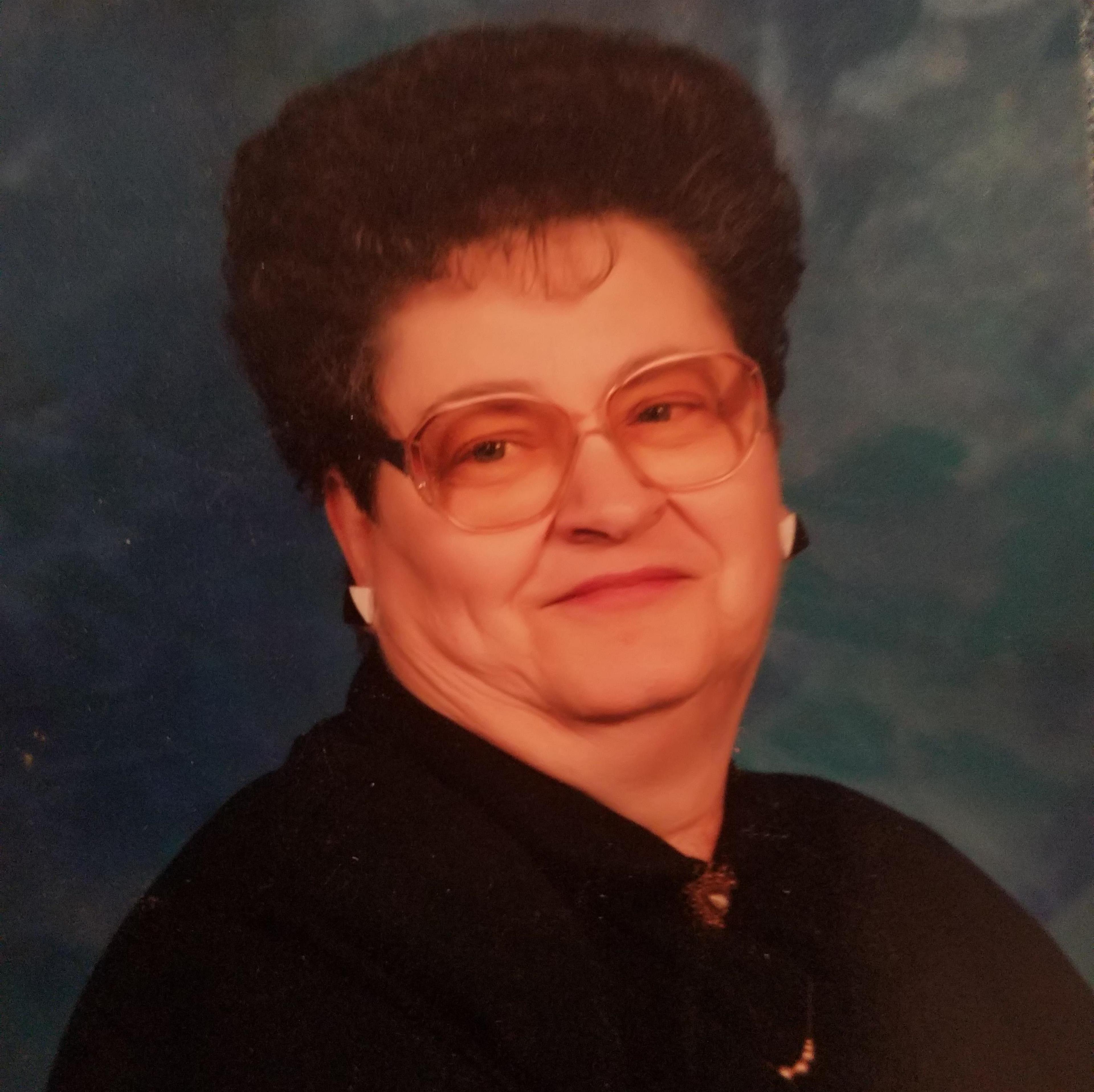 Minnie "Dollie" Louise  Crawford's obituary picture