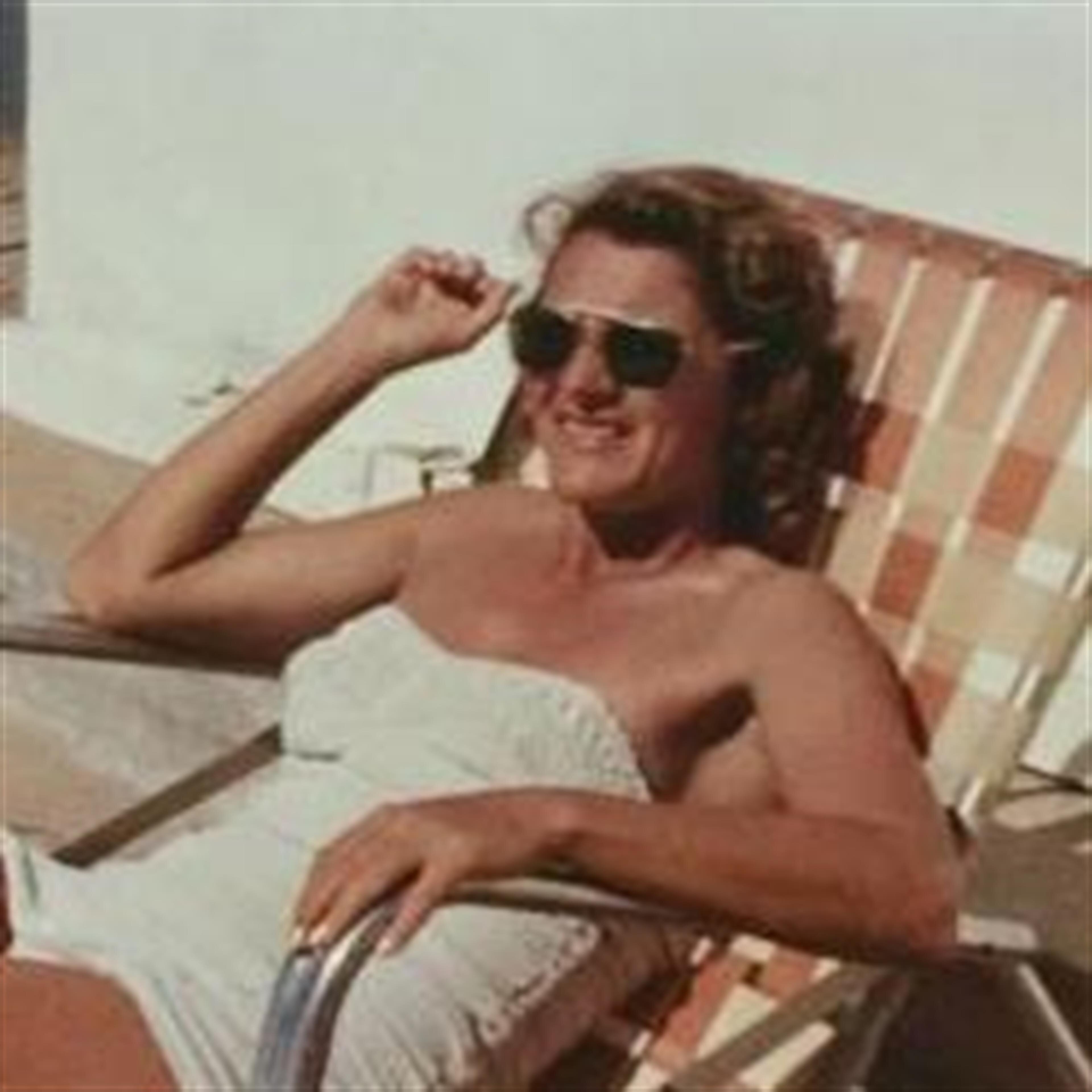 Pualette Francis Nolan Lee Emal
