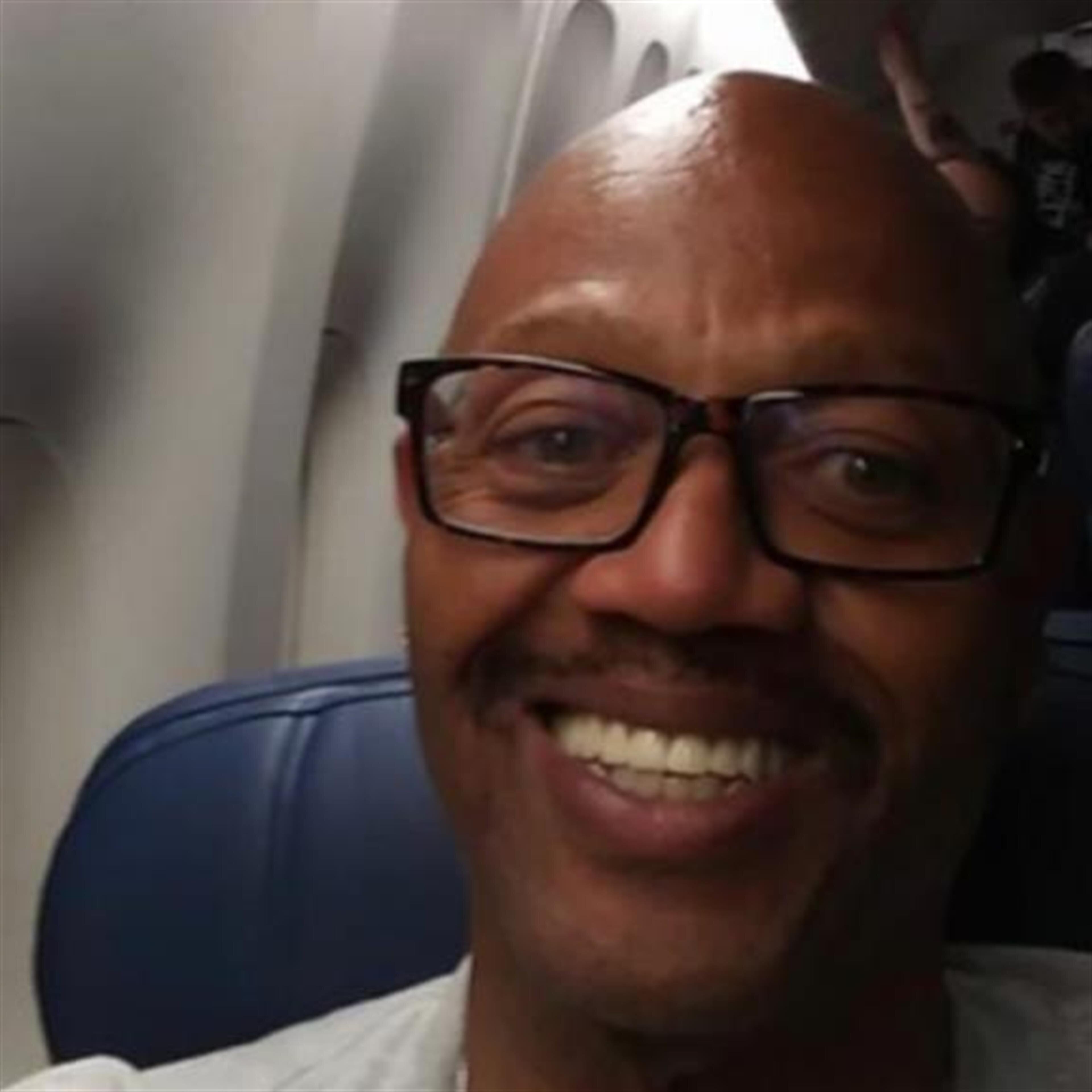 Mr Garry Noel Starr