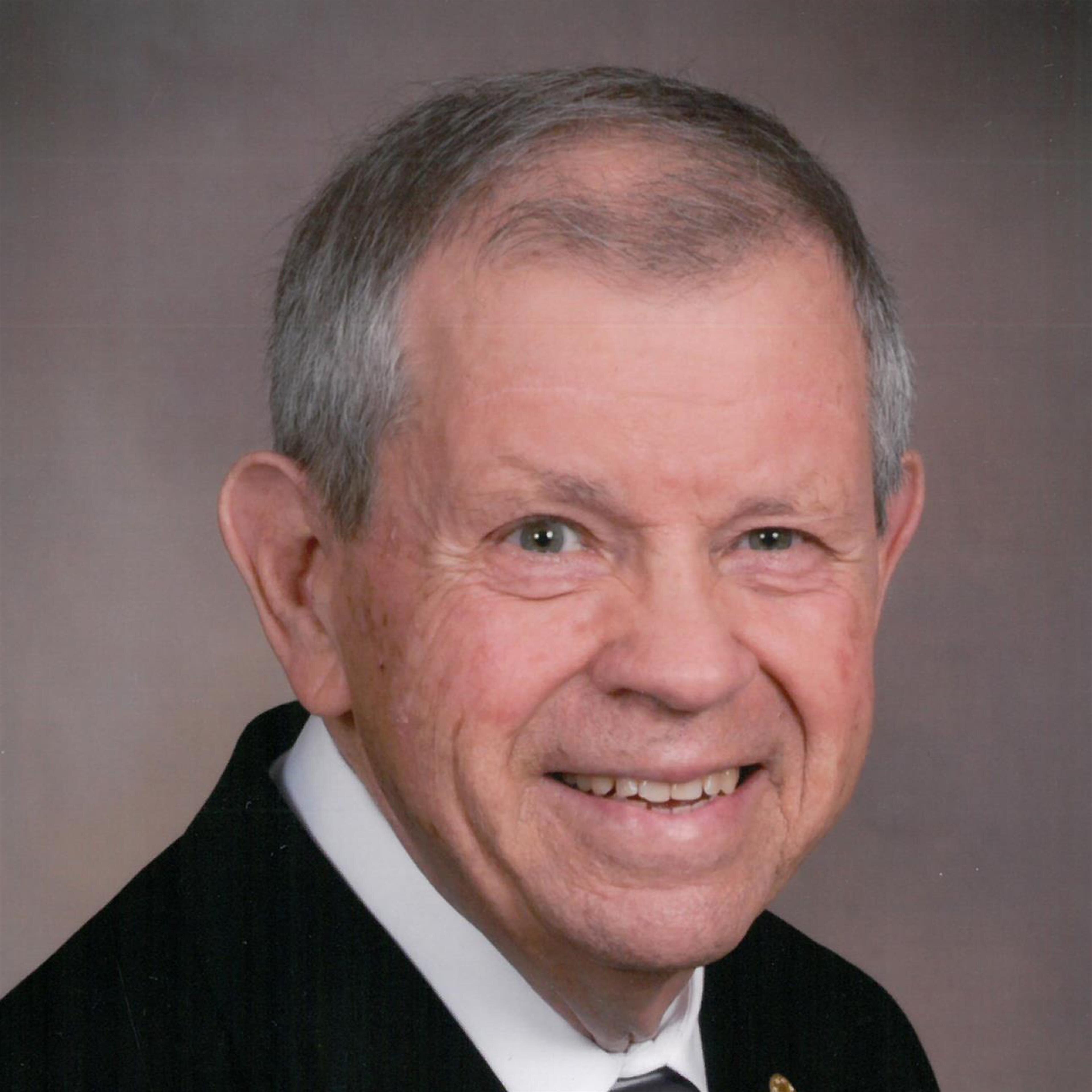 Loy Raymond "Pug" Lorren