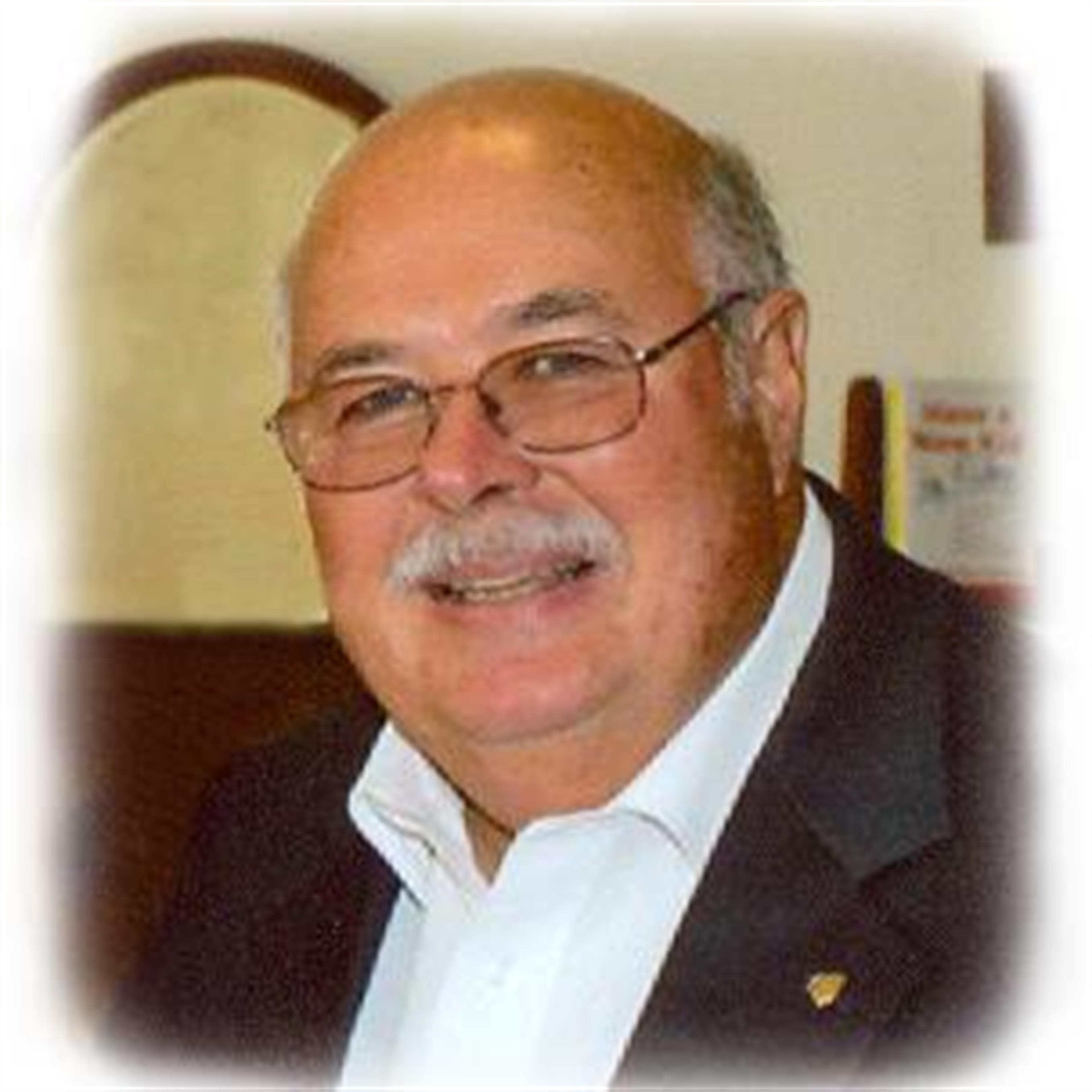 George E. Tuttle's obituary picture