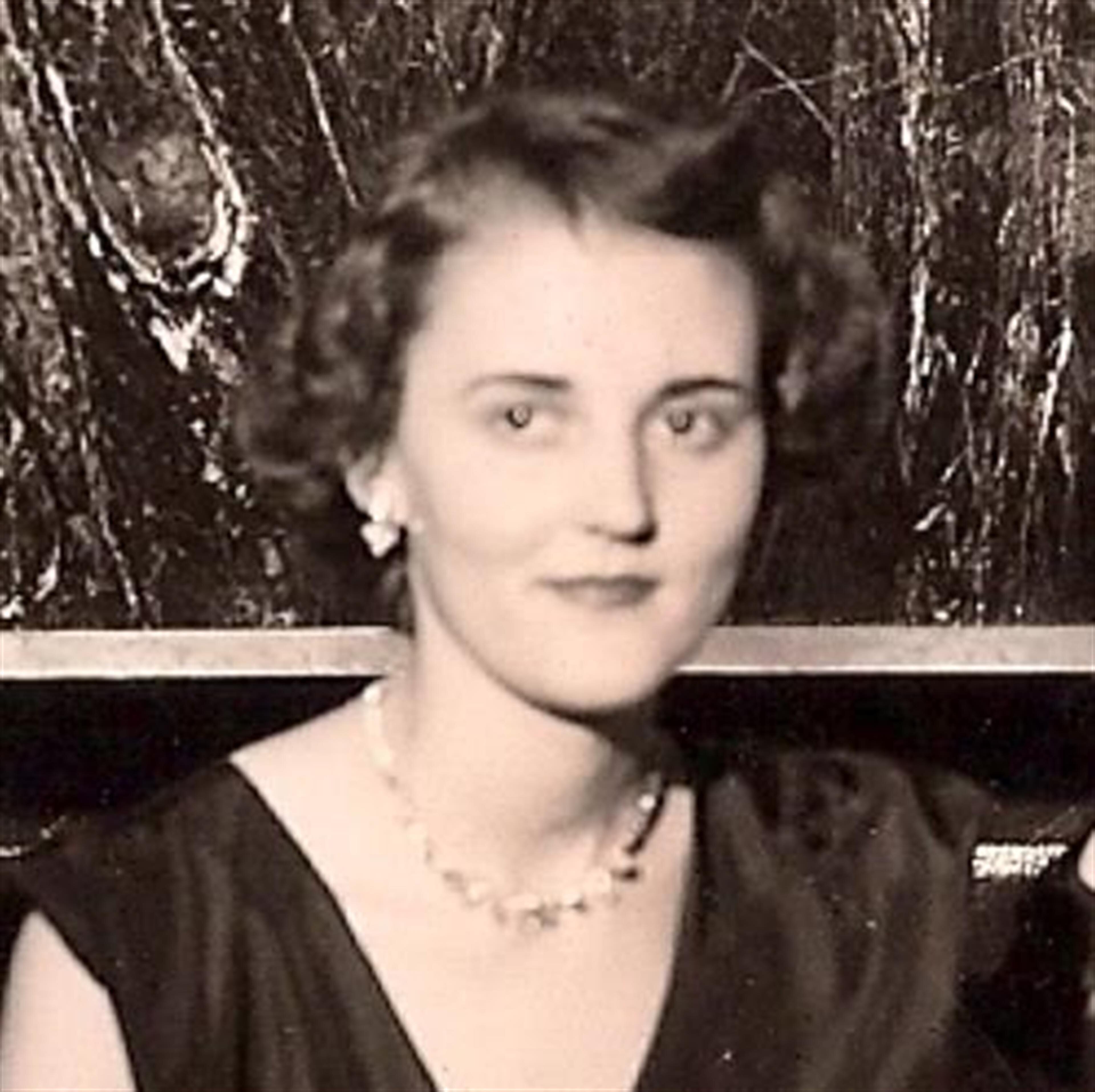 Ms. Elizabeth Mae Brooks