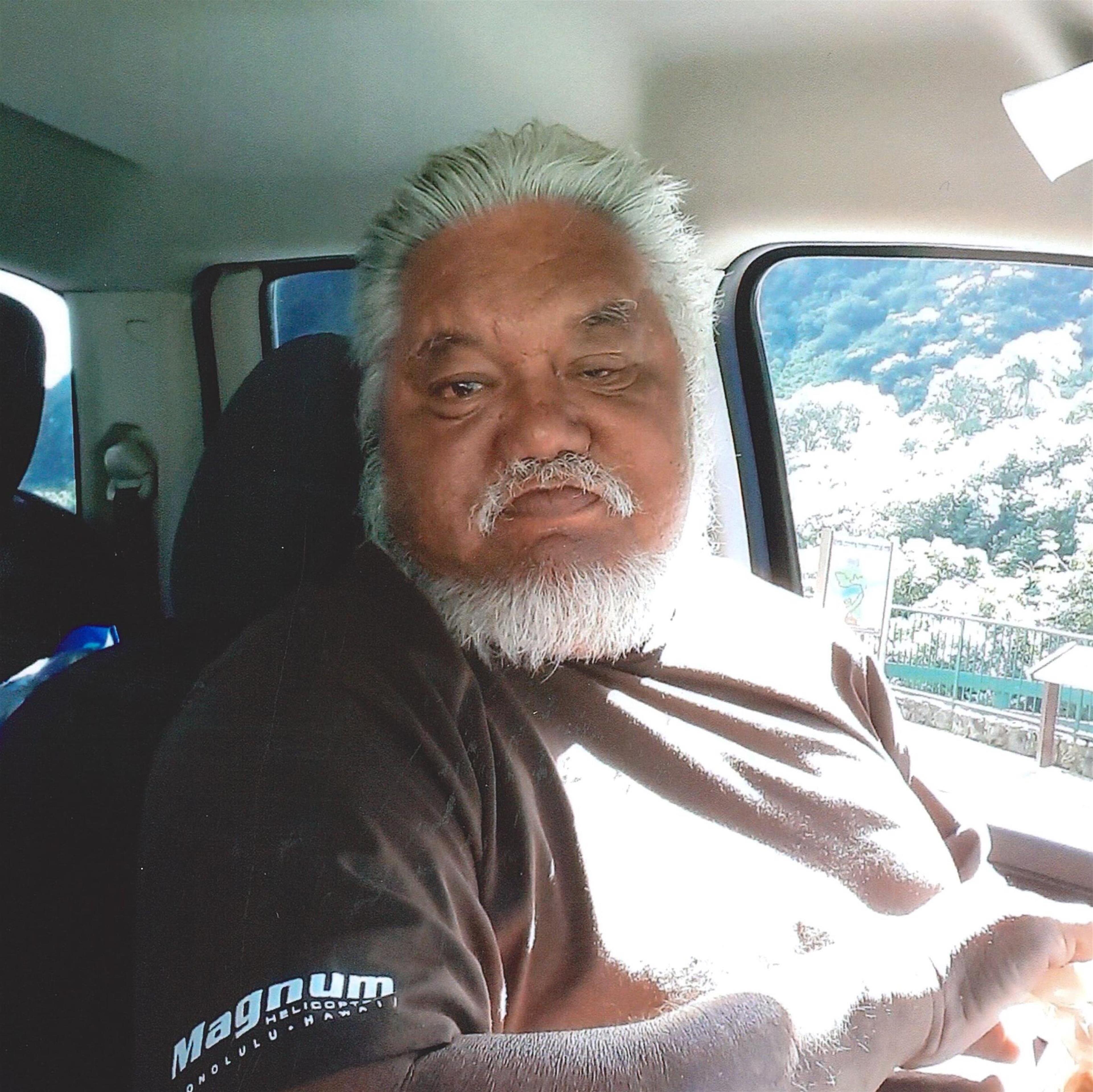 Llewellyn "Kalani"  K. Waikiki