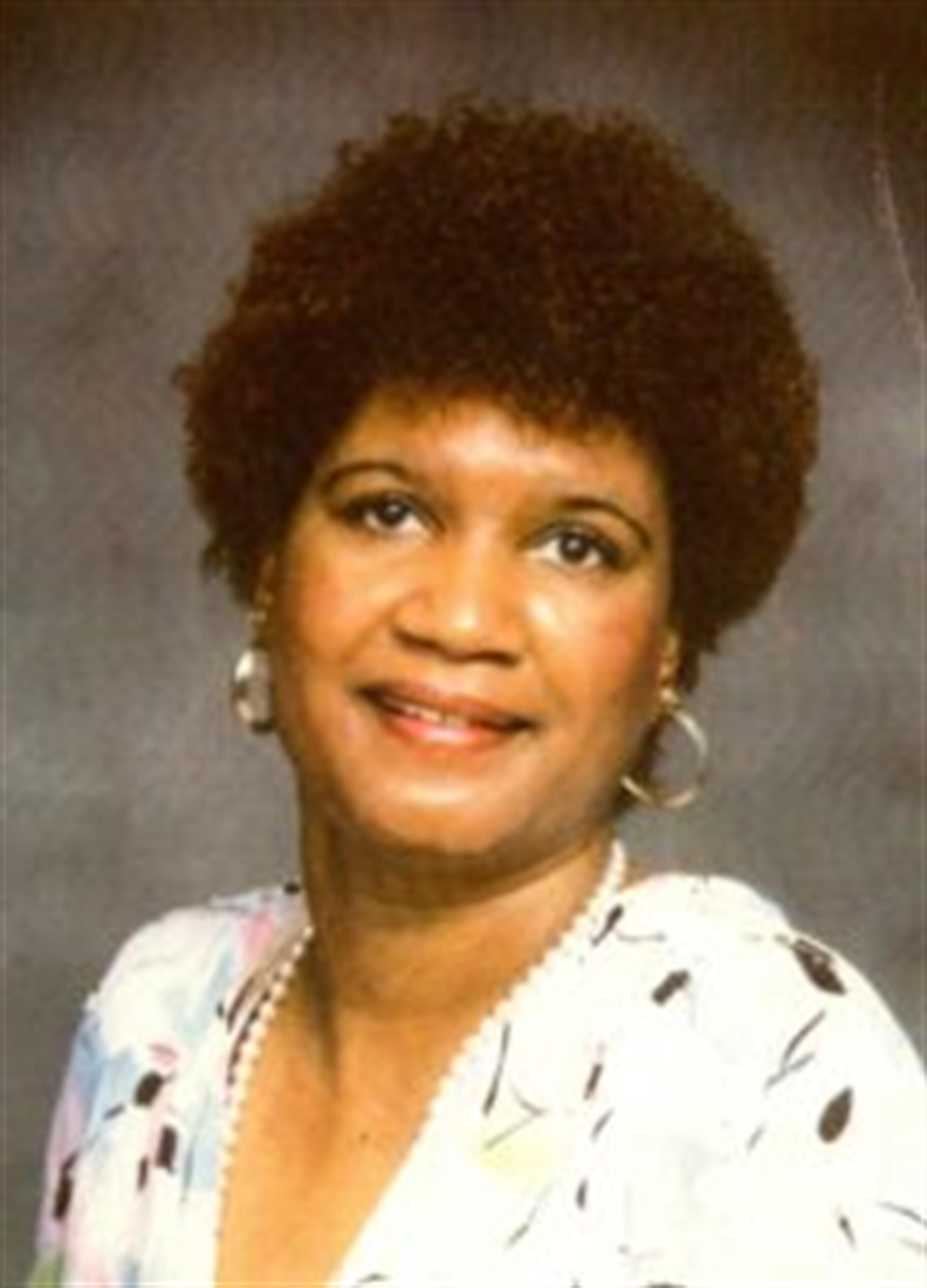 Lacena Hodge's obituary picture
