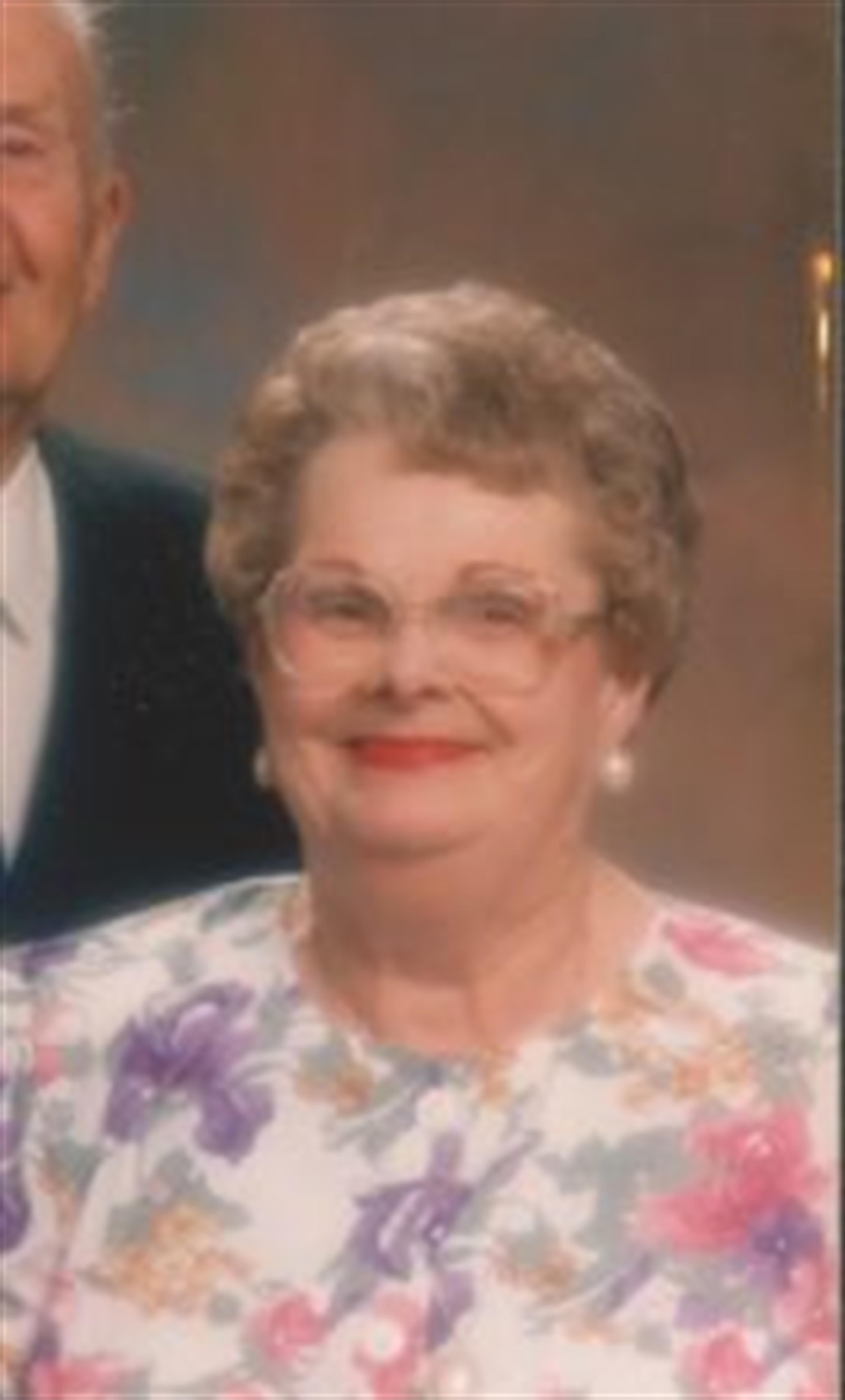 Helga Leach