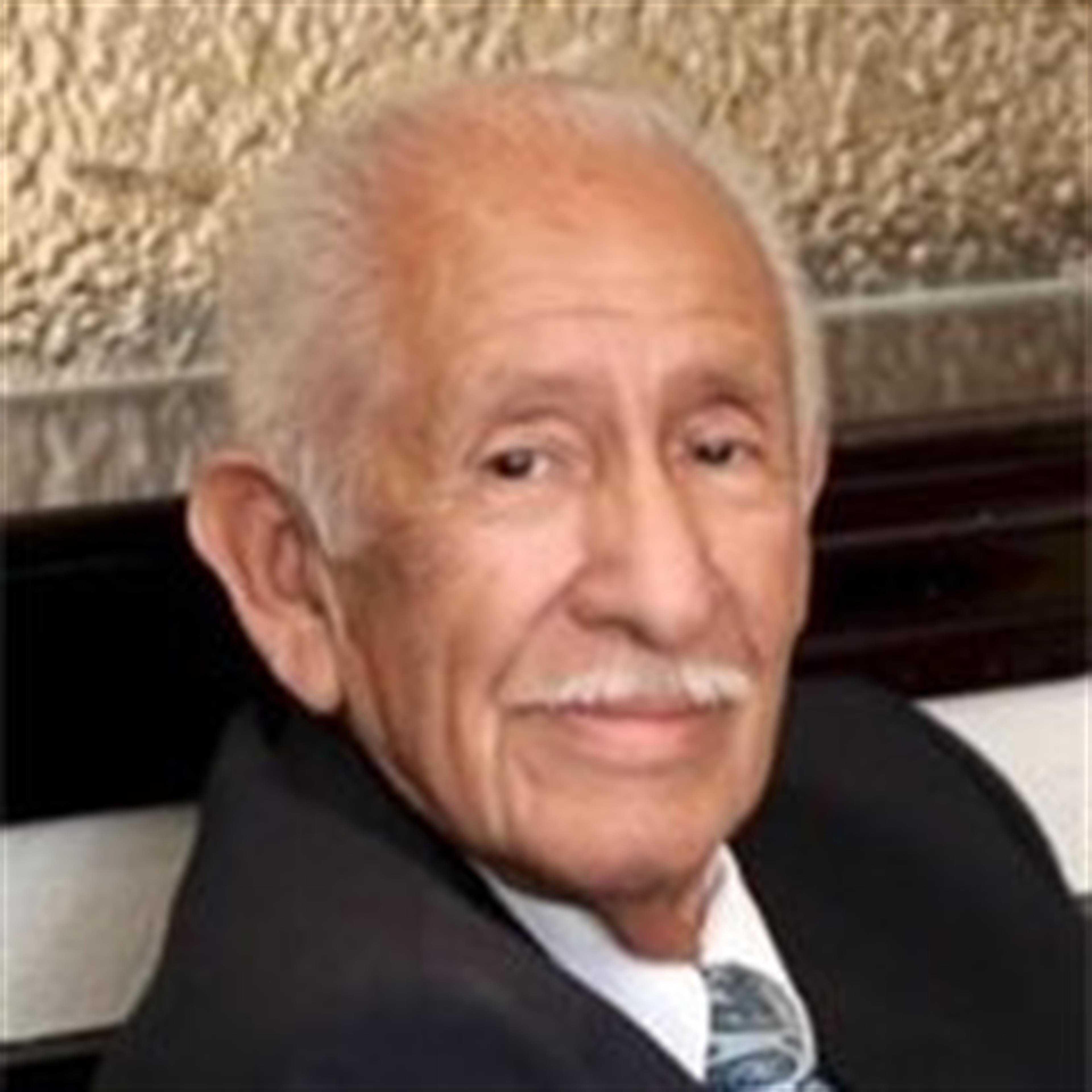 Robert Ynzunza