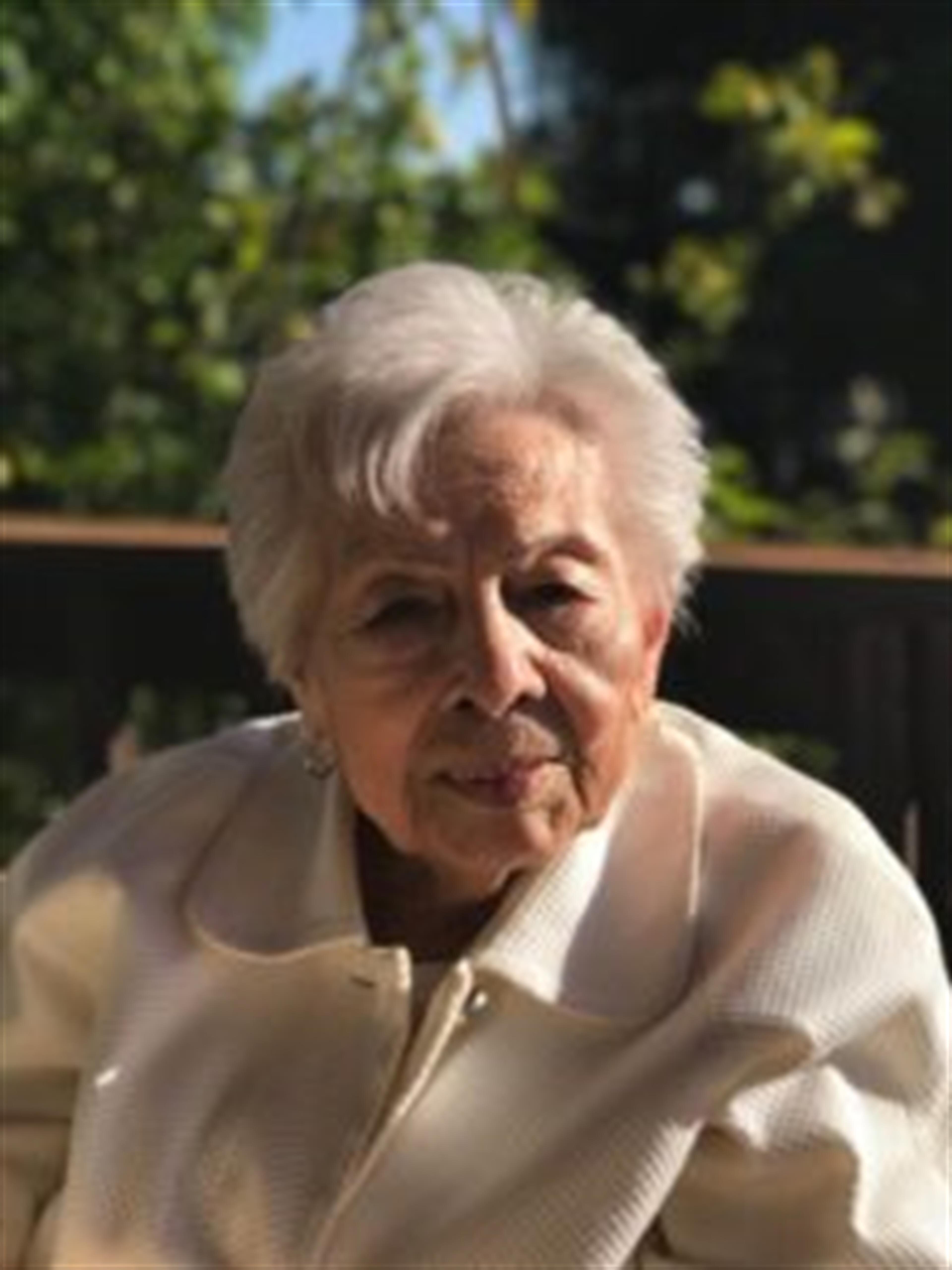 Maria C Campos