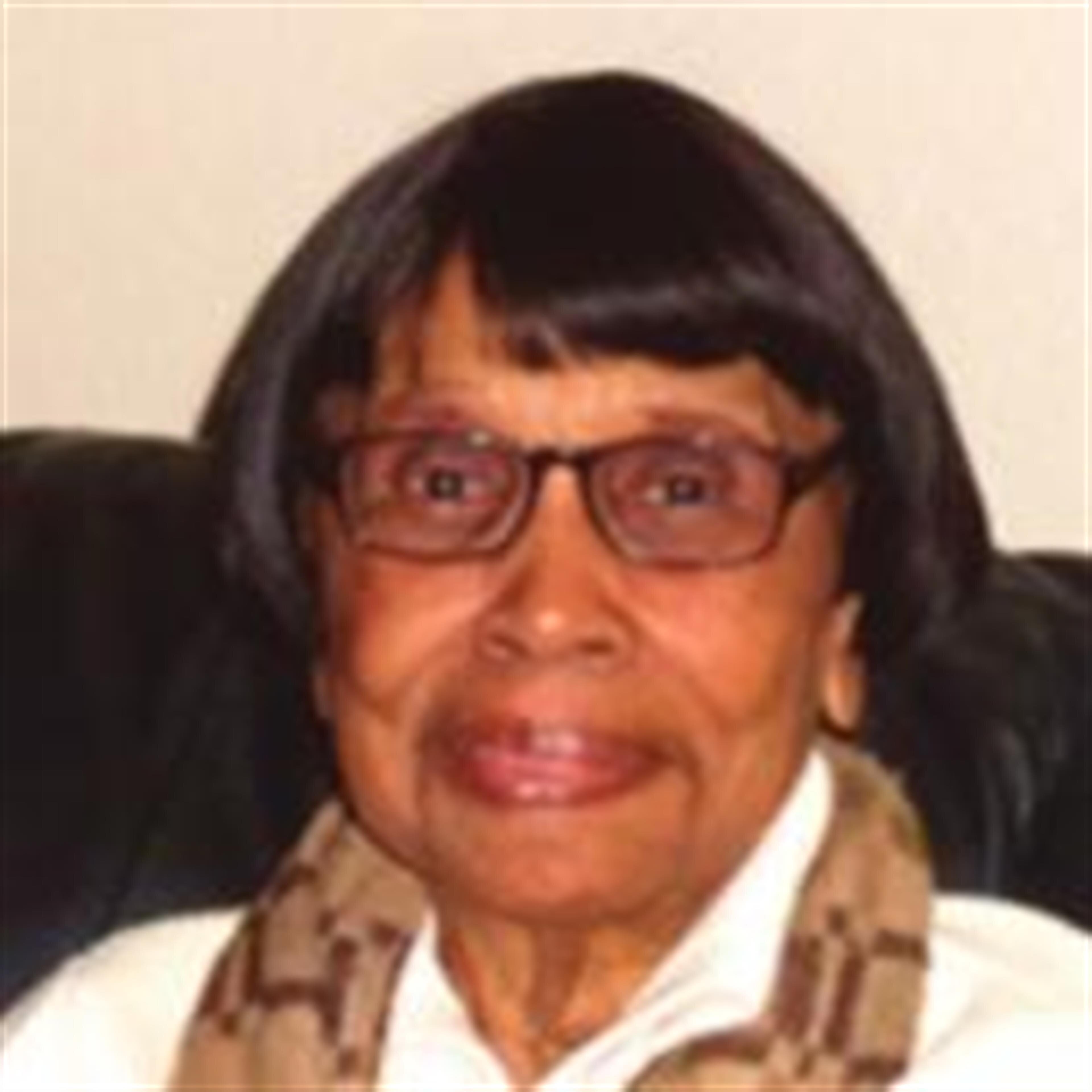 Evelyn M Jackson