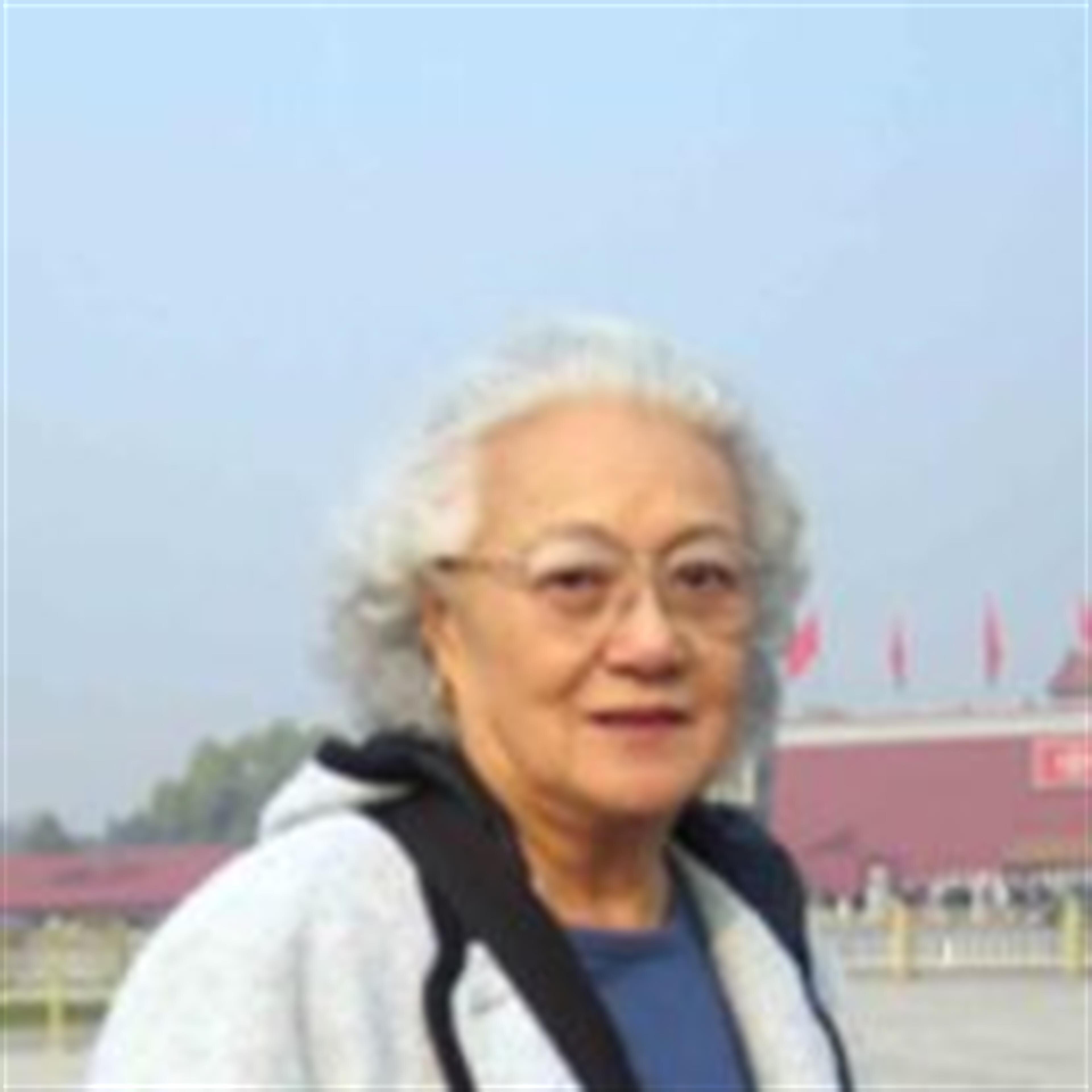 Mary L Ngim