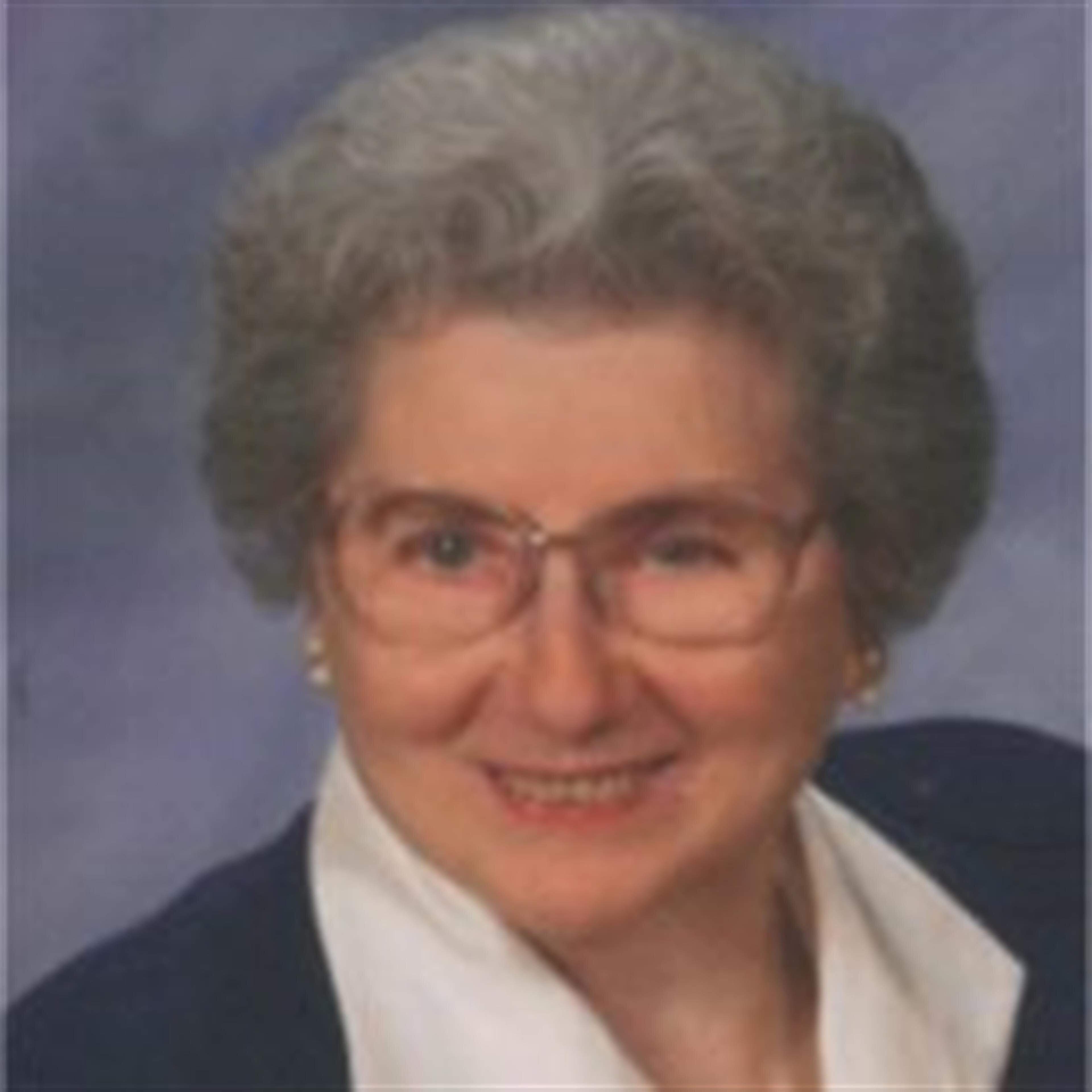 Maedine Dussolena Turner