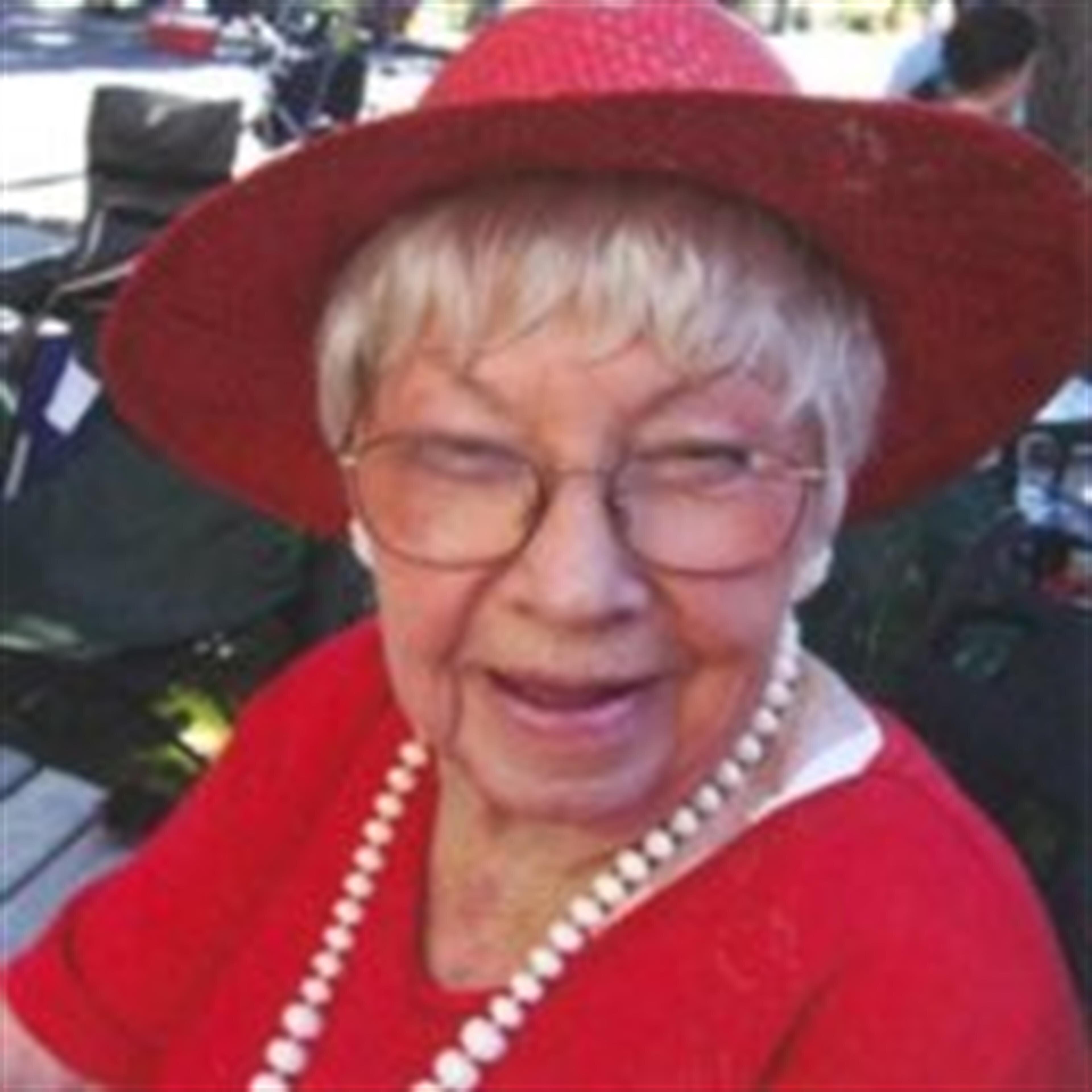 Beth  Murray McCain