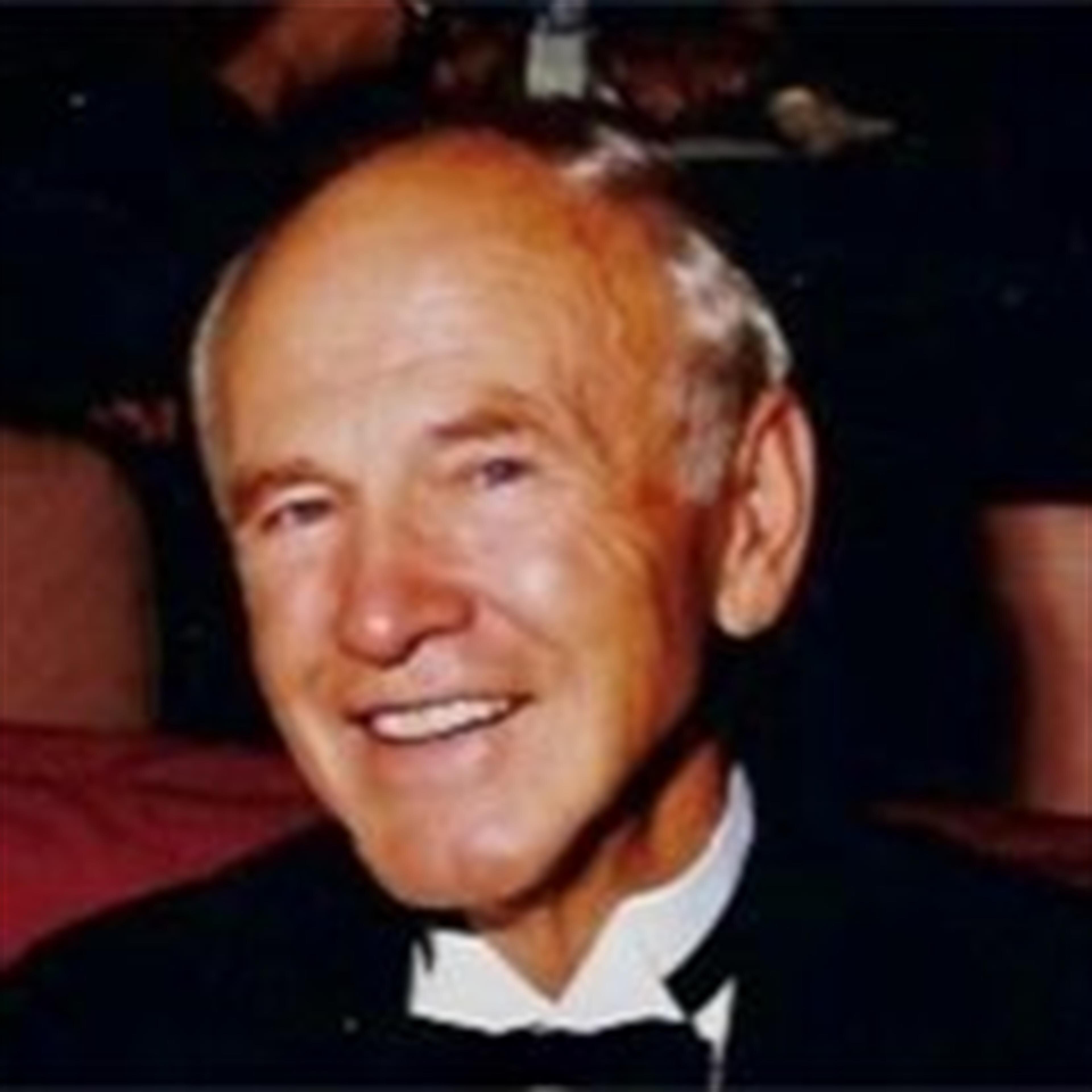 Lowell Vernon Dravenstadt