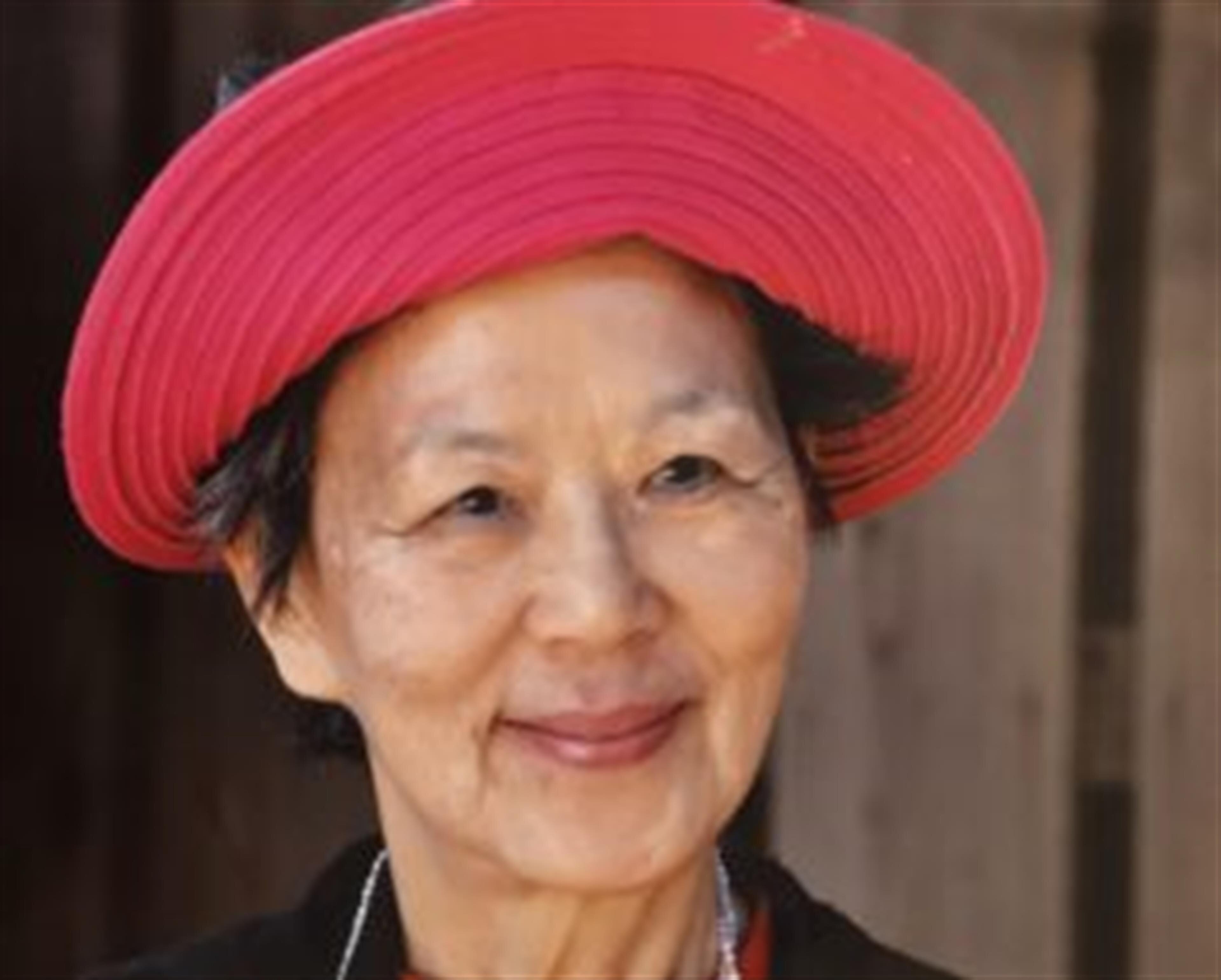 Mrs. Shang-Ling Huang  