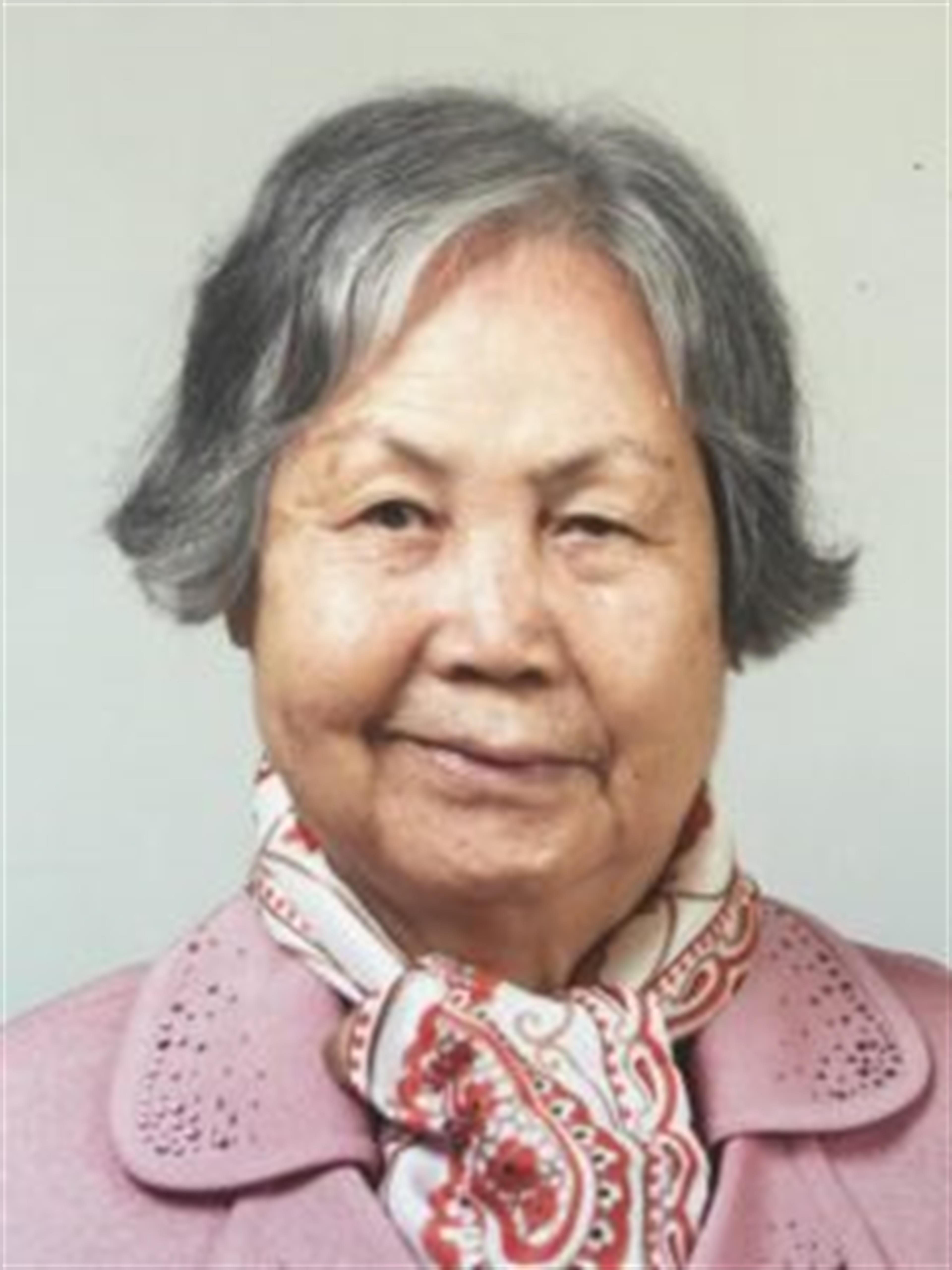 Lee, Connie