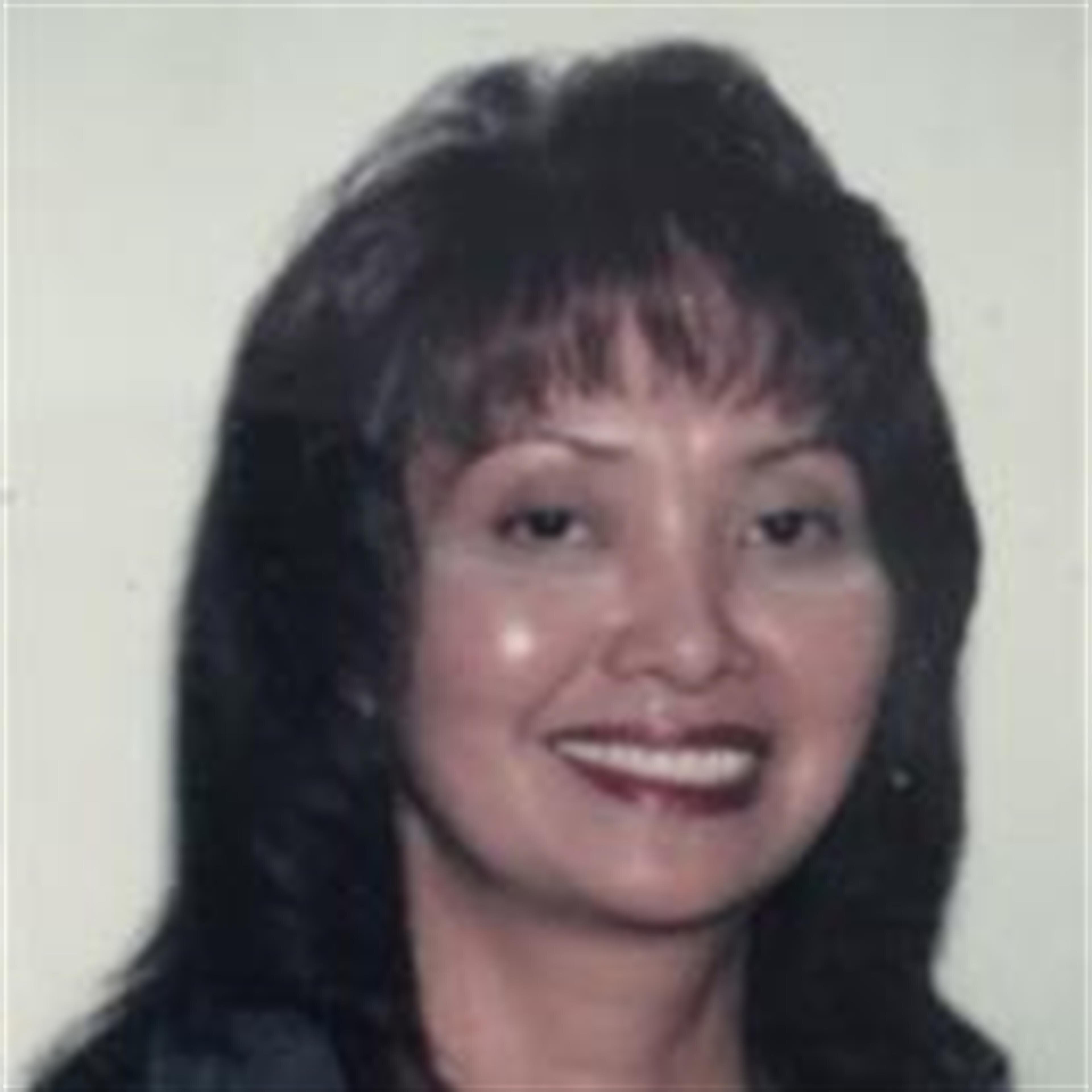 Yoly  Morada Manzano