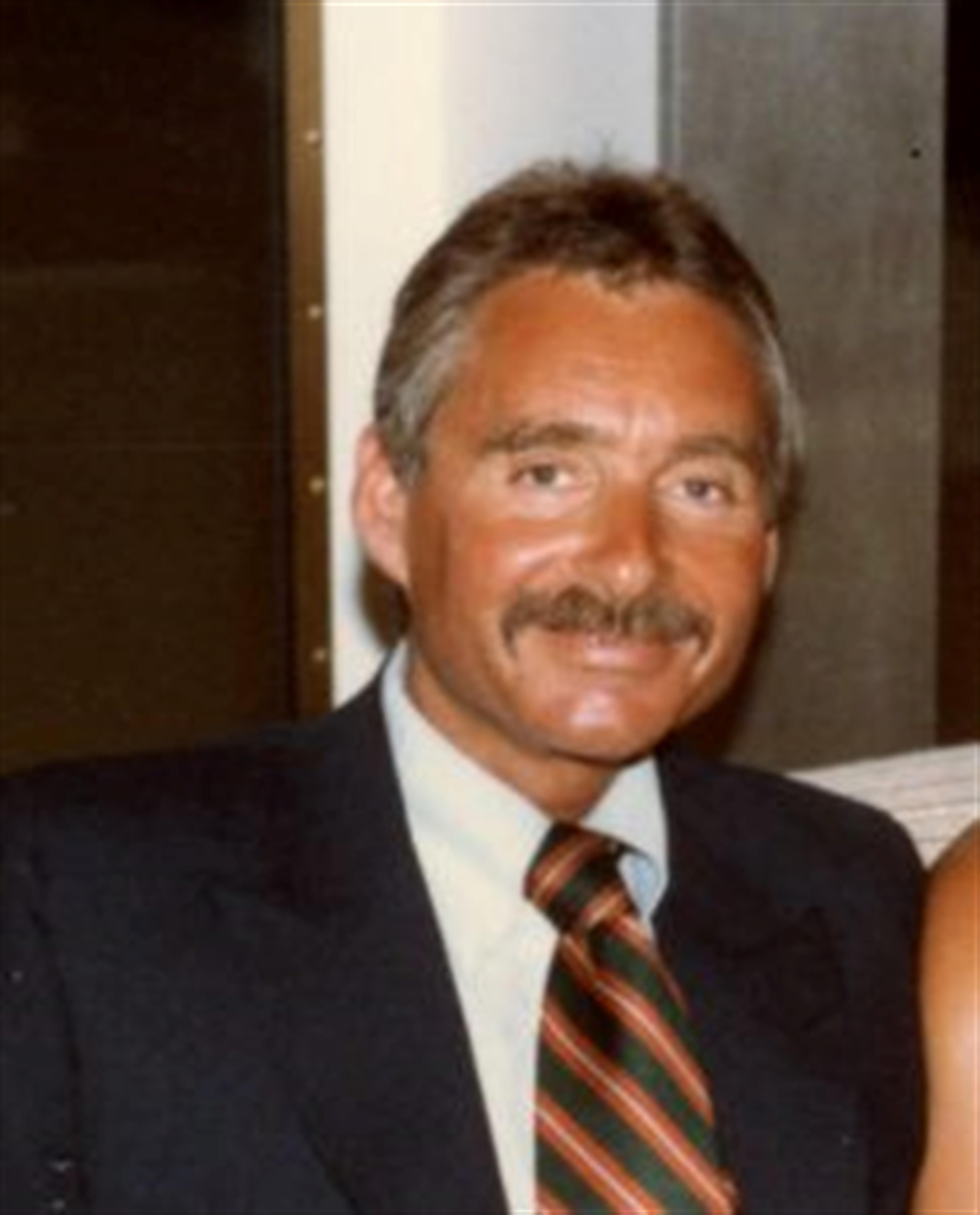 Elliot Mergel