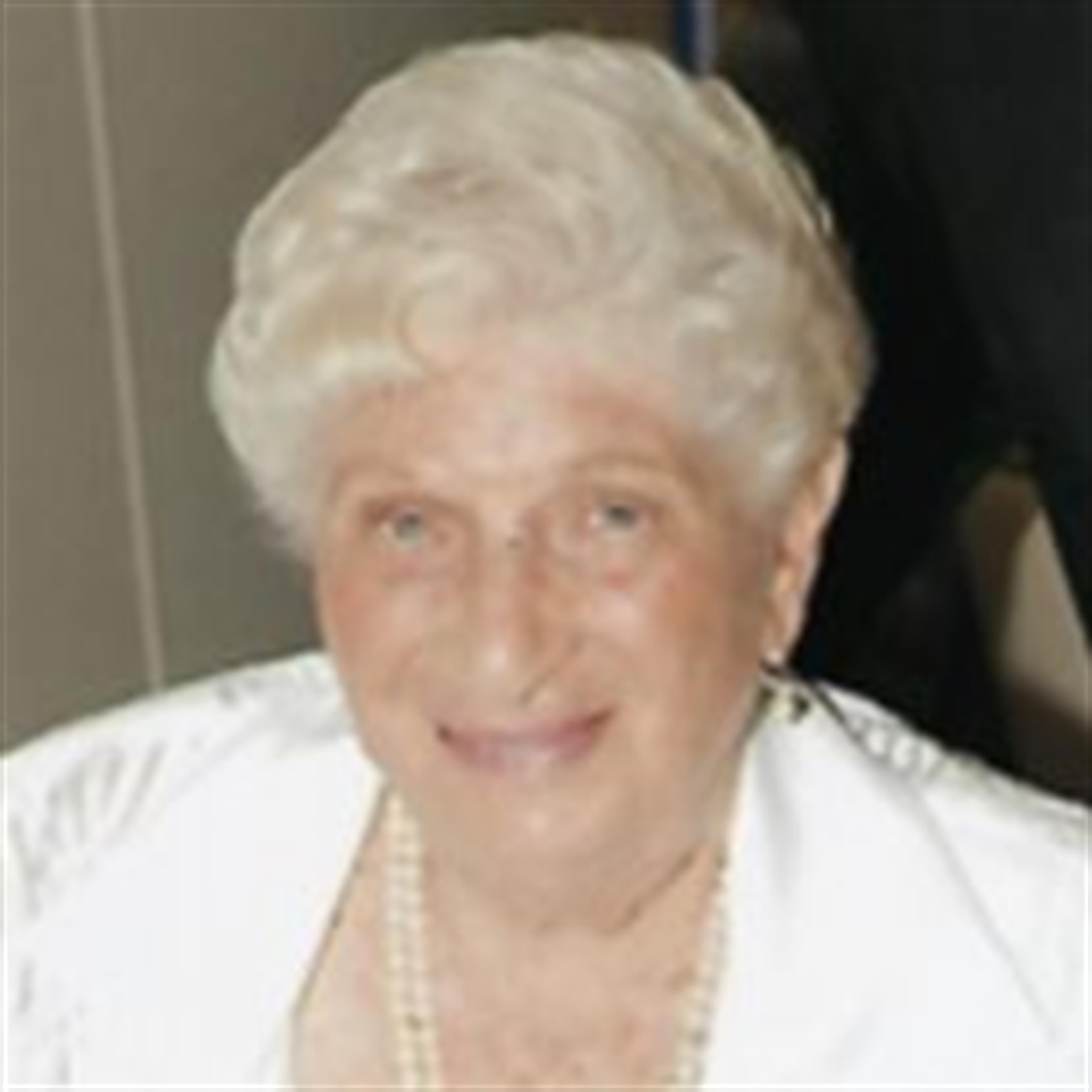 JULIA  WEIL