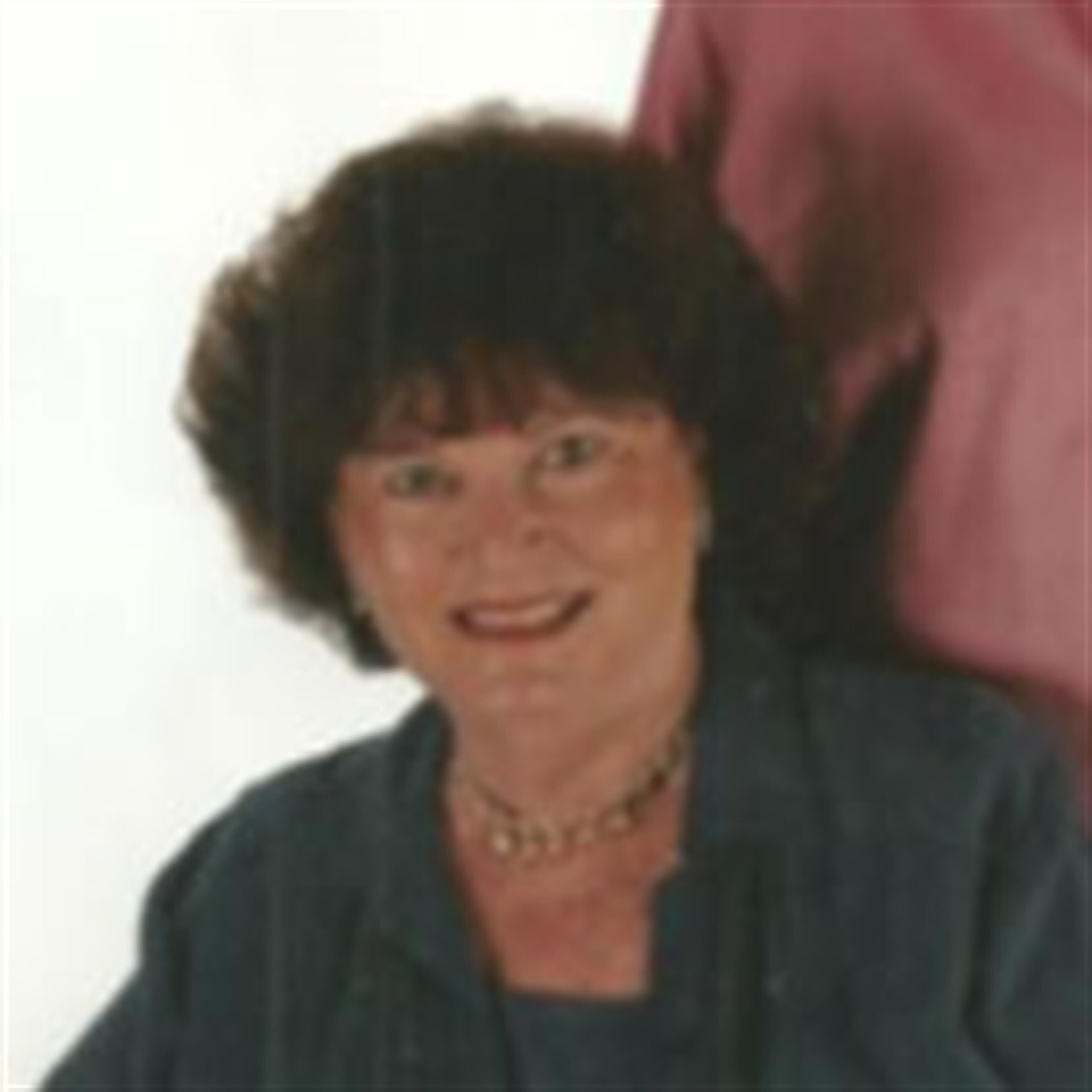 Joyce  Barr